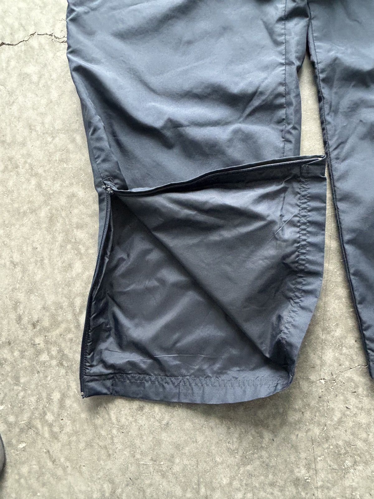 Nike Vintage Y2K Baggy Nike Track Pants Drill Style Nylon Size US 32 / EU 48 - 5 Thumbnail