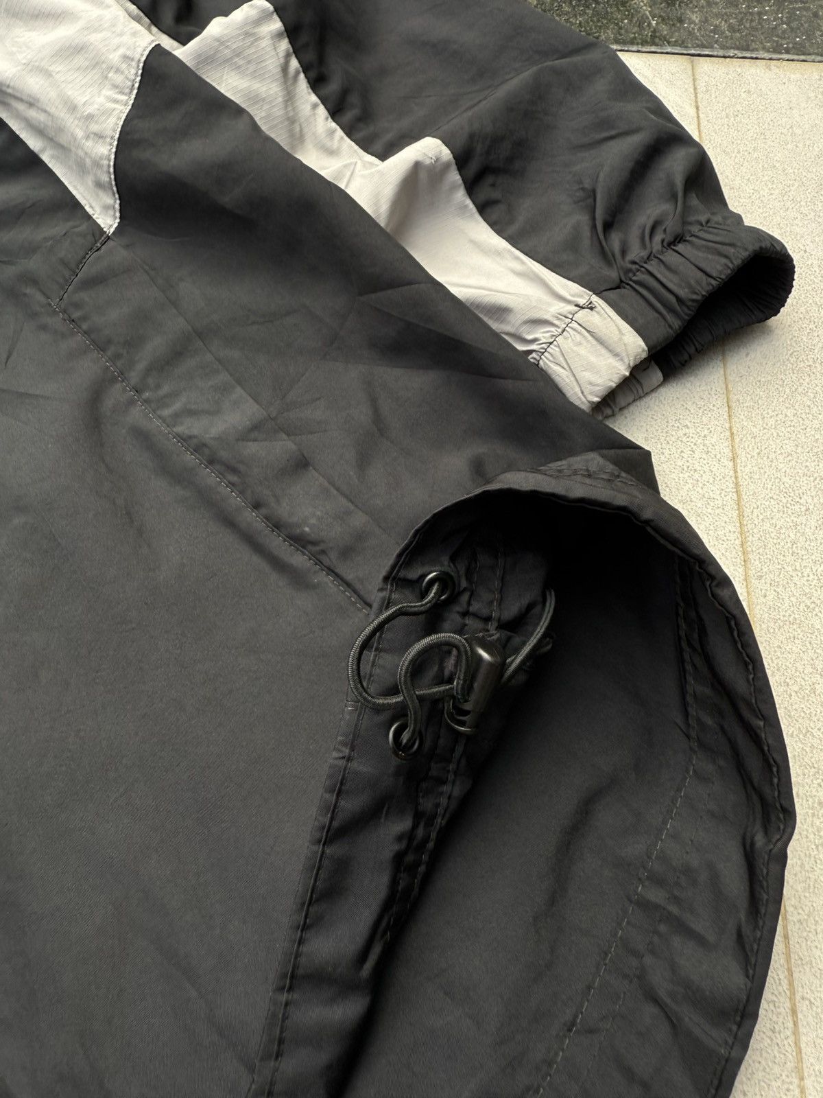 Nike 90’s NIKE RARE ZIP Y2K VINTAGE NYLON RETRO SWOOSH JACKET Size US M / EU 48-50 / 2 - 6 Thumbnail