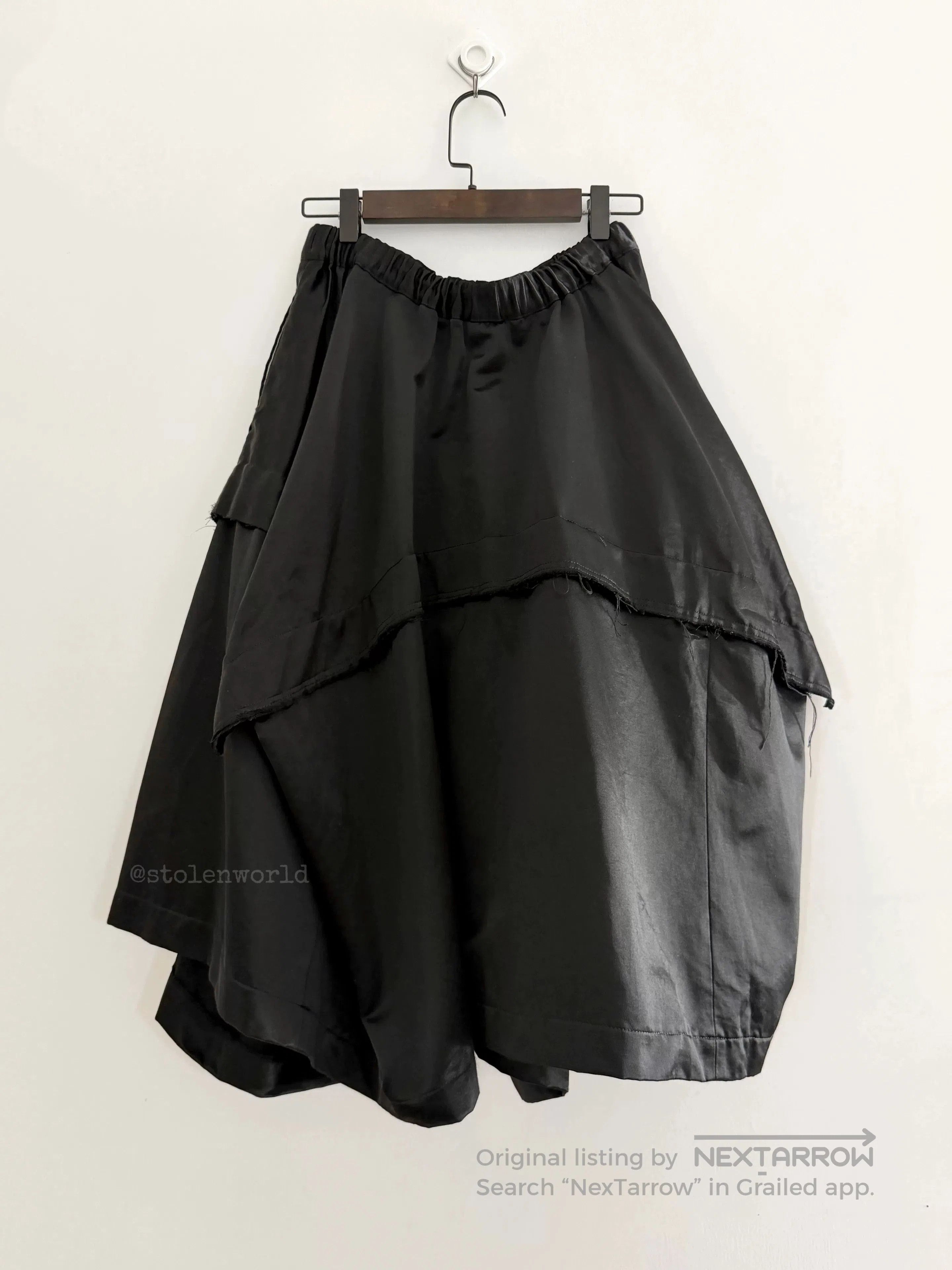 Comme des Garcons unique structured hemline black skirt. Size 23" - 4 Thumbnail