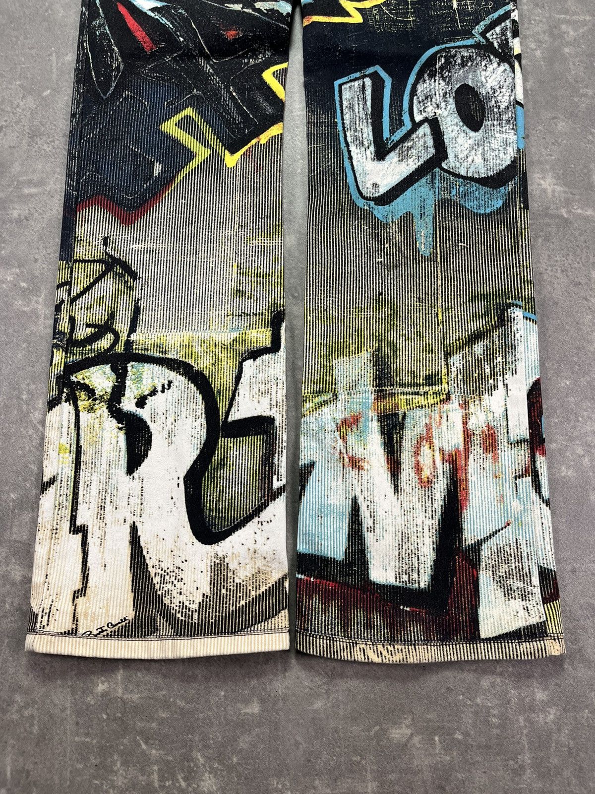 Roberto Cavalli Roberto Cavalli Grafitti Art Style AOP Flared Jeans M L Size 28" / US 6 / IT 42 - 17 Thumbnail