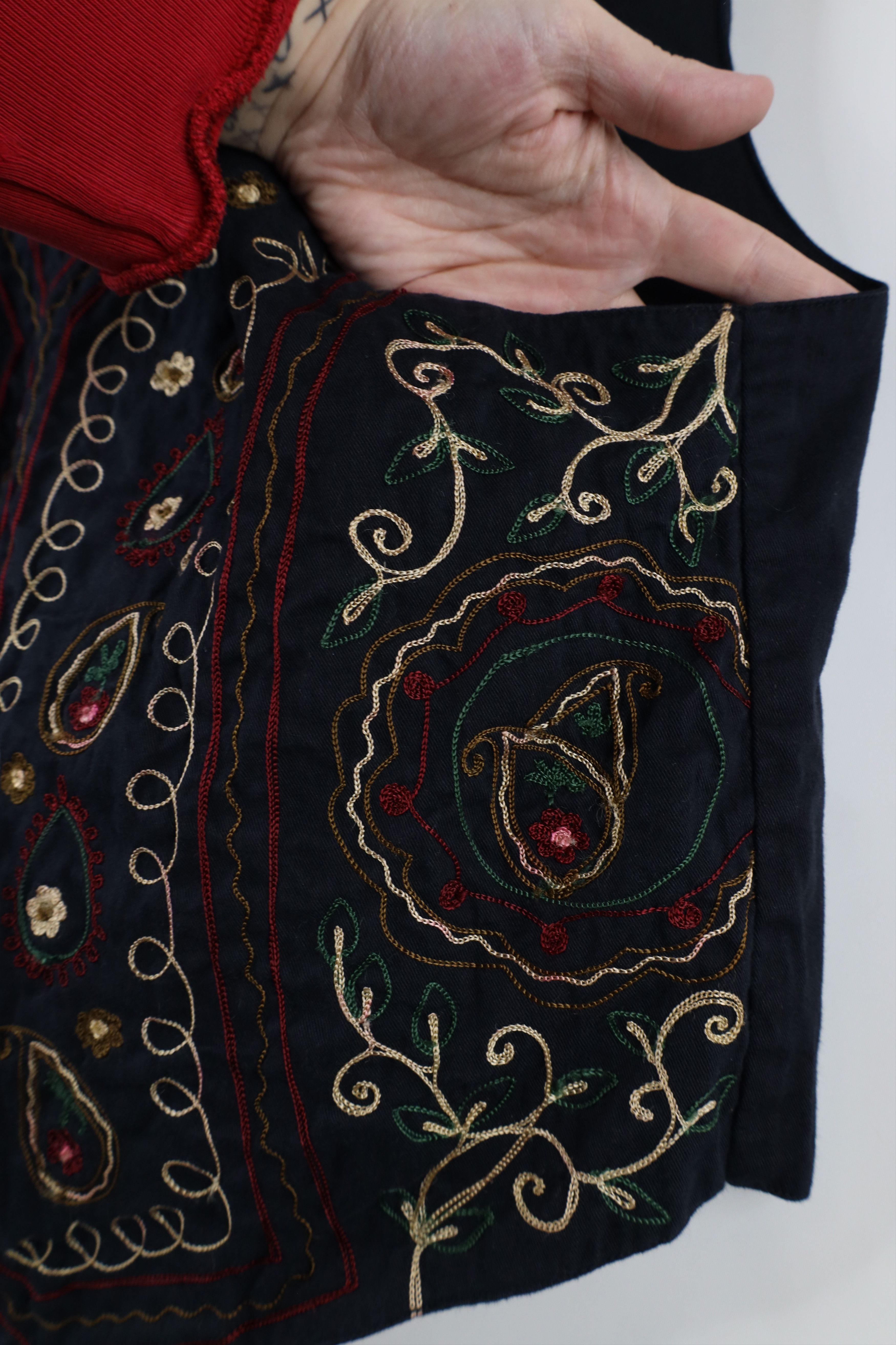 Vintage Vintage 90s Streetwear Embroidered Paisley Vest Jacket Size L / US 10 / IT 46 - 7 Thumbnail