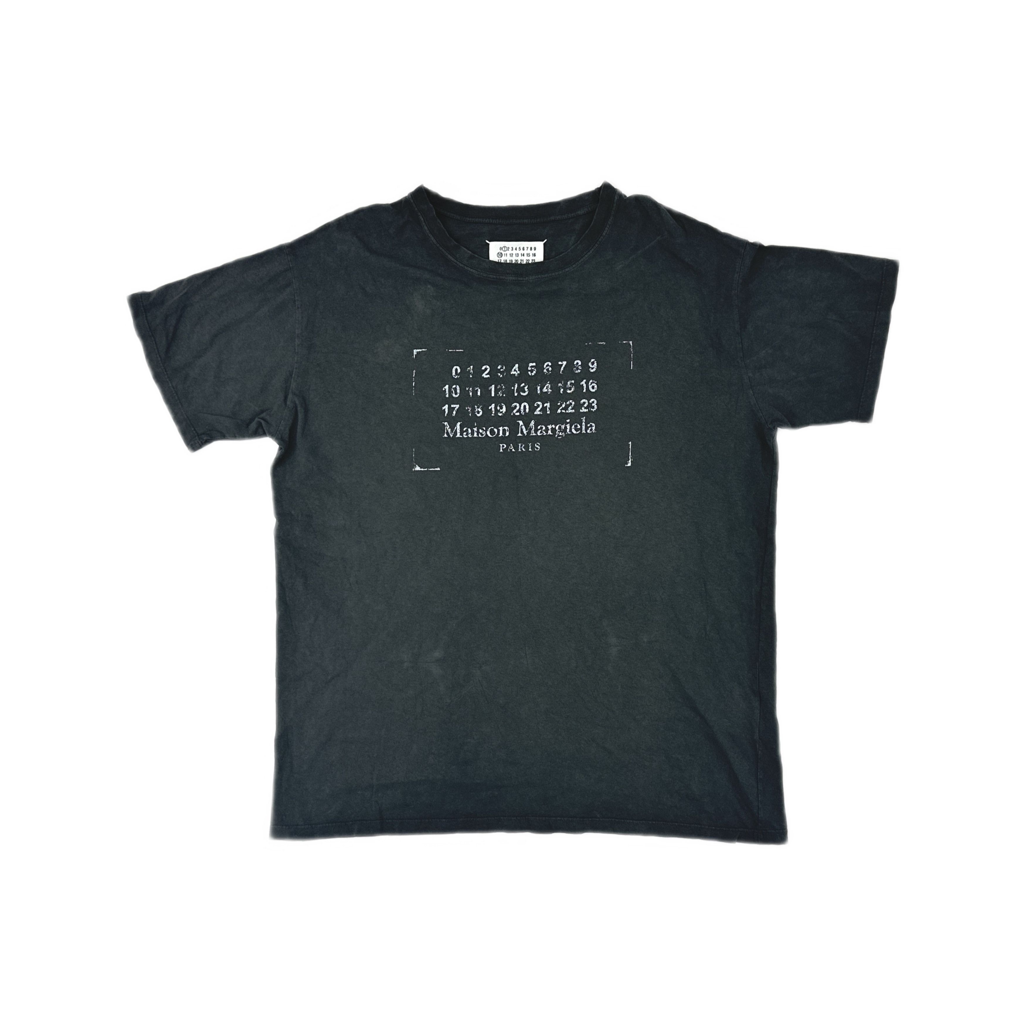 Maison Margiela Maison Margiela Logo Print T-Shirt Size XL Size XL / US 12-14 / IT 48-50 - 1 Thumbnail