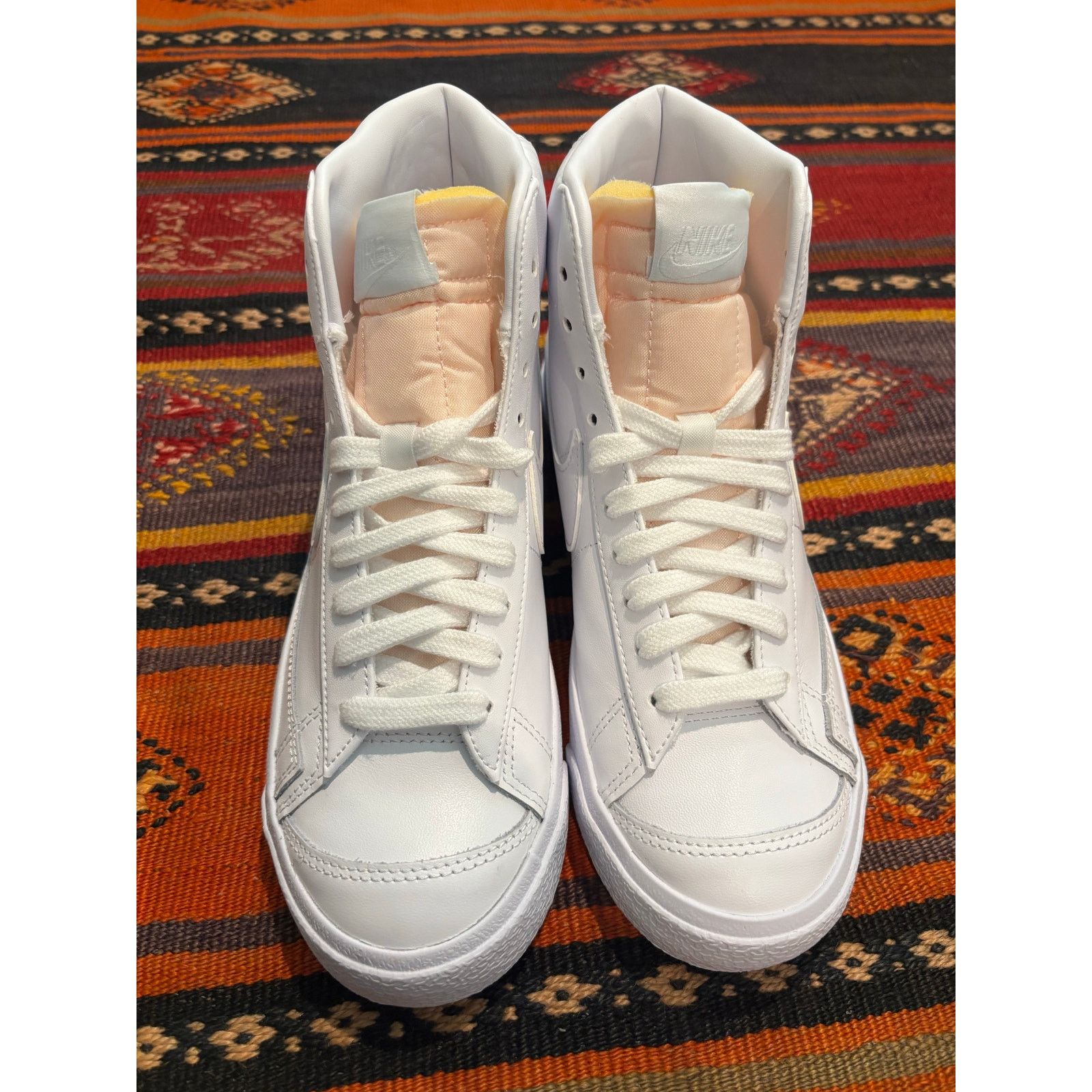 Nike Nike Women's Blazer Mid '77 Size US 7 / IT 37 - 3 Thumbnail