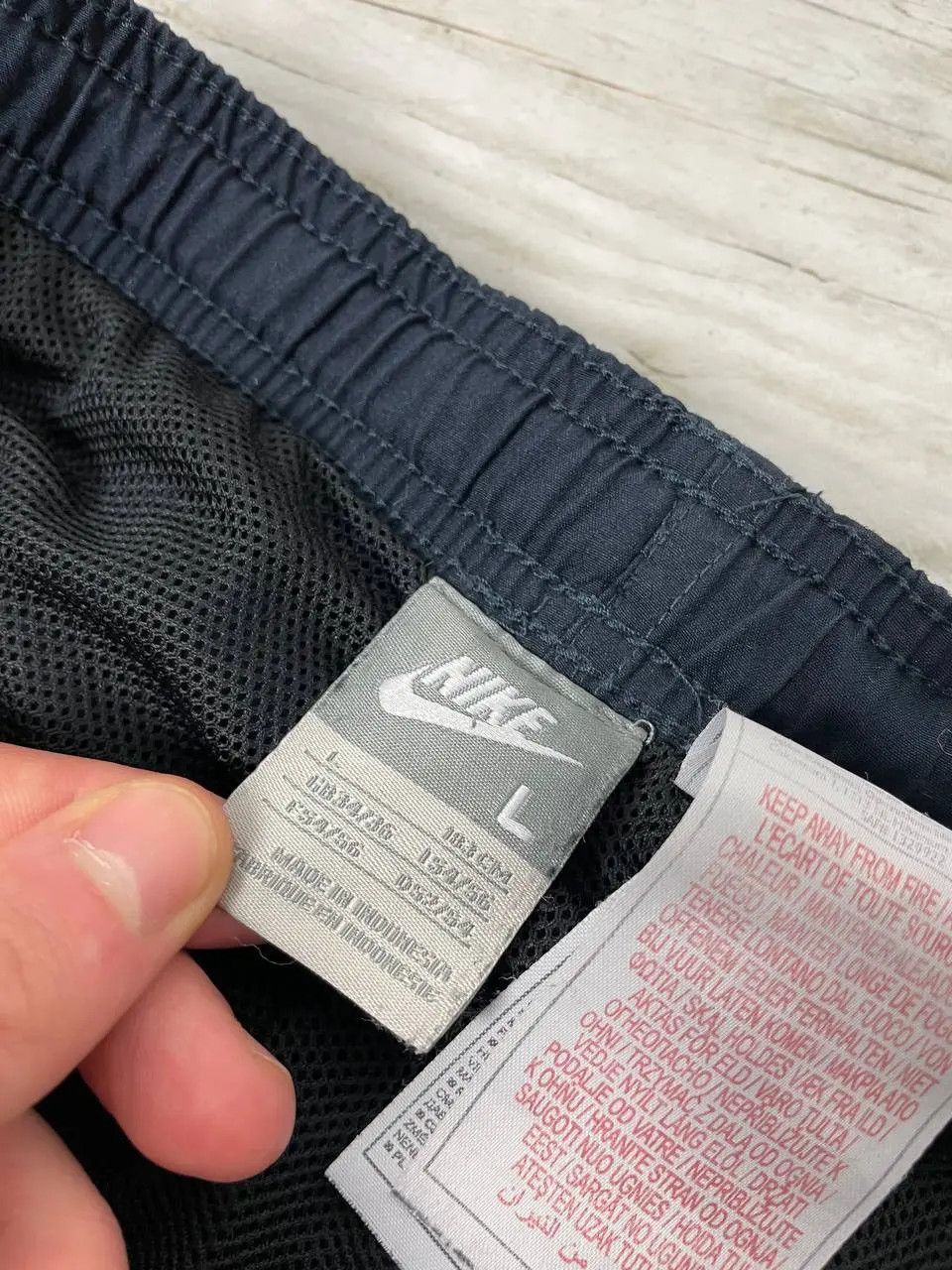 Nike Vintage Nike Nylon Cargo Pants 00s Y2K Swoosh Size US 34 / EU 50 - 7 Thumbnail
