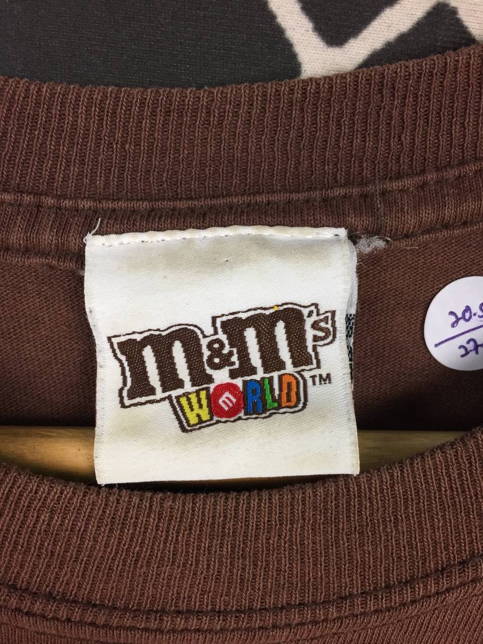Vintage Vtg M&M's World Milk Chocolate Center Logo Promo Tee Size US M / EU 48-50 / 2 - 11 Thumbnail