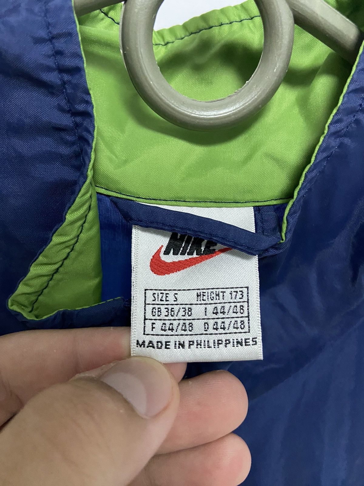 Nike × Vintage Nike Vintage Jacket Windbreaker Big Logo Swoosh Y2K Nylon Size US S / EU 44-46 / 1 - 5 Thumbnail