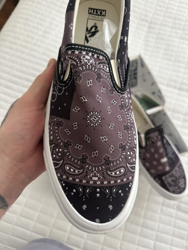 Kith × Vans KITH VANS OG CLASSIC SLIP ON 10TH BANDANA MOONLESS NGHT Size US 11.5 / EU 44-45 - 5 Thumbnail