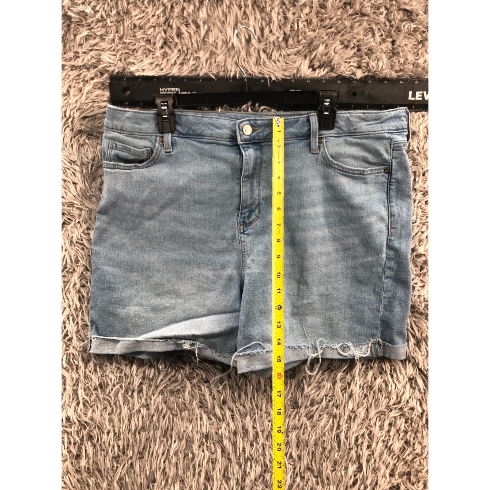 Vintage SONOMA Boyfriend Shorts Womens Size 18W Mid Rise Medium Wash Blue Shorts Womens 18W Denim 5-Pocket Design Public Vintage No Size 40" / US 18 - 3 Thumbnail