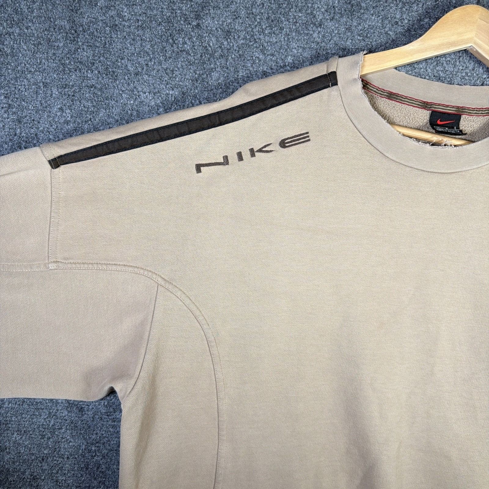 Nike Vintage Nike Sweatshirt Mens Large Brown Y2K 90s Skate Surf Size US L / EU 52-54 / 3 - 2 Thumbnail