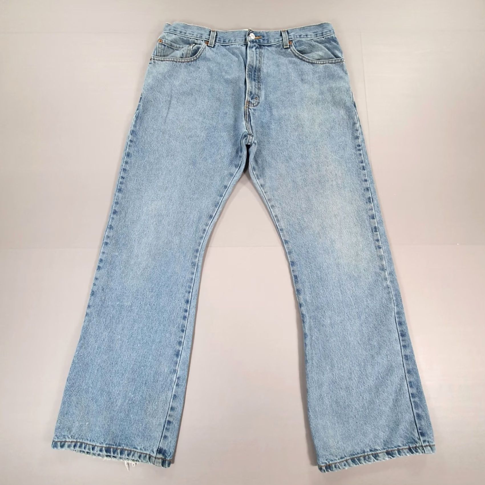 Levi's VINTAGE Levi's 517 Jeans Mens Blue W38 L30 Bootcut Zip Fly 100% Cotton Denim Jeans Men's 5-Pocket Bootcut N/A Size US 38 / EU 54 - 2 Thumbnail
