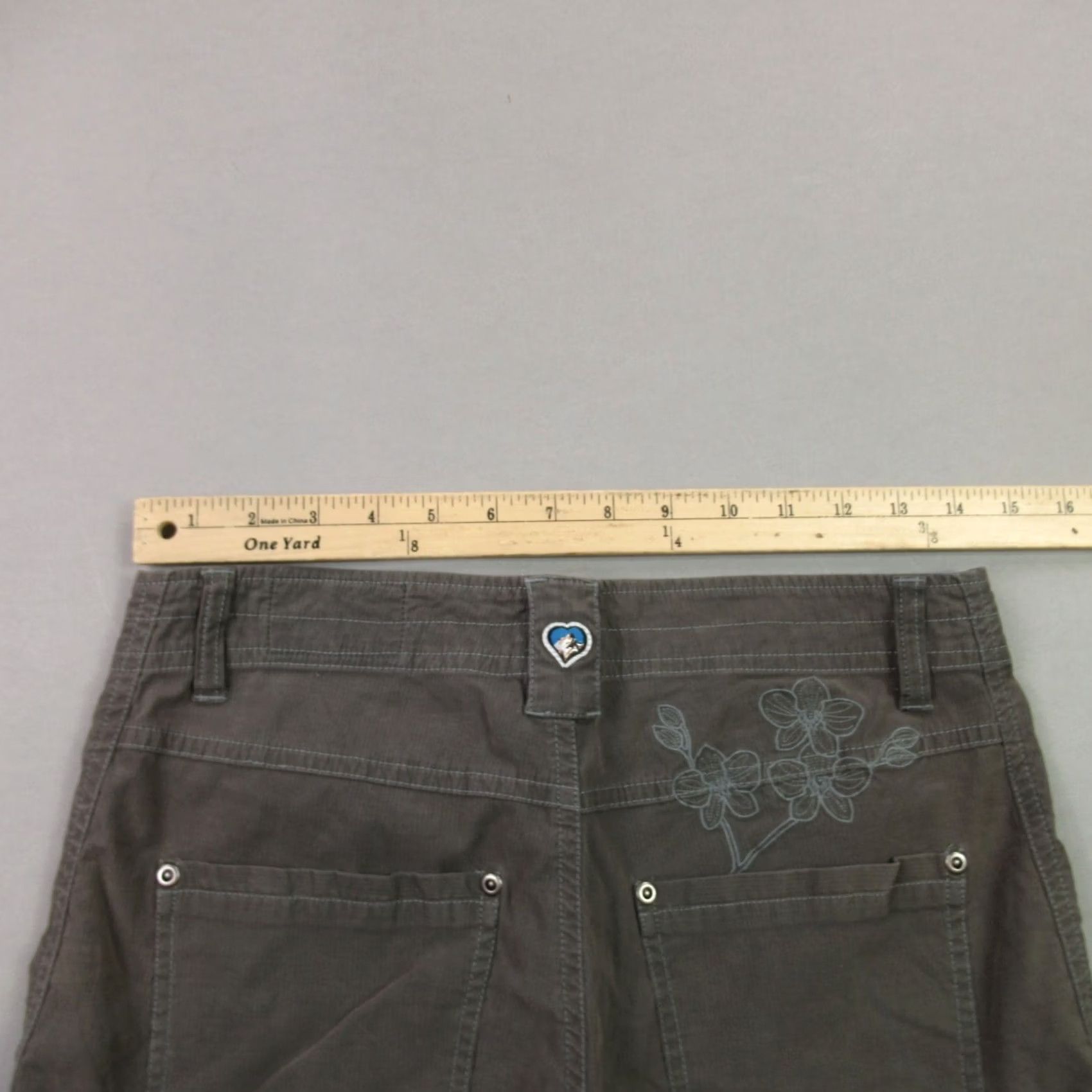 Vintage Kuhl Pants Women 4 Lightweight Straight Leg Outdoors Gray Casual Pockets Size 27" / US 4 / IT 40 - 7 Thumbnail
