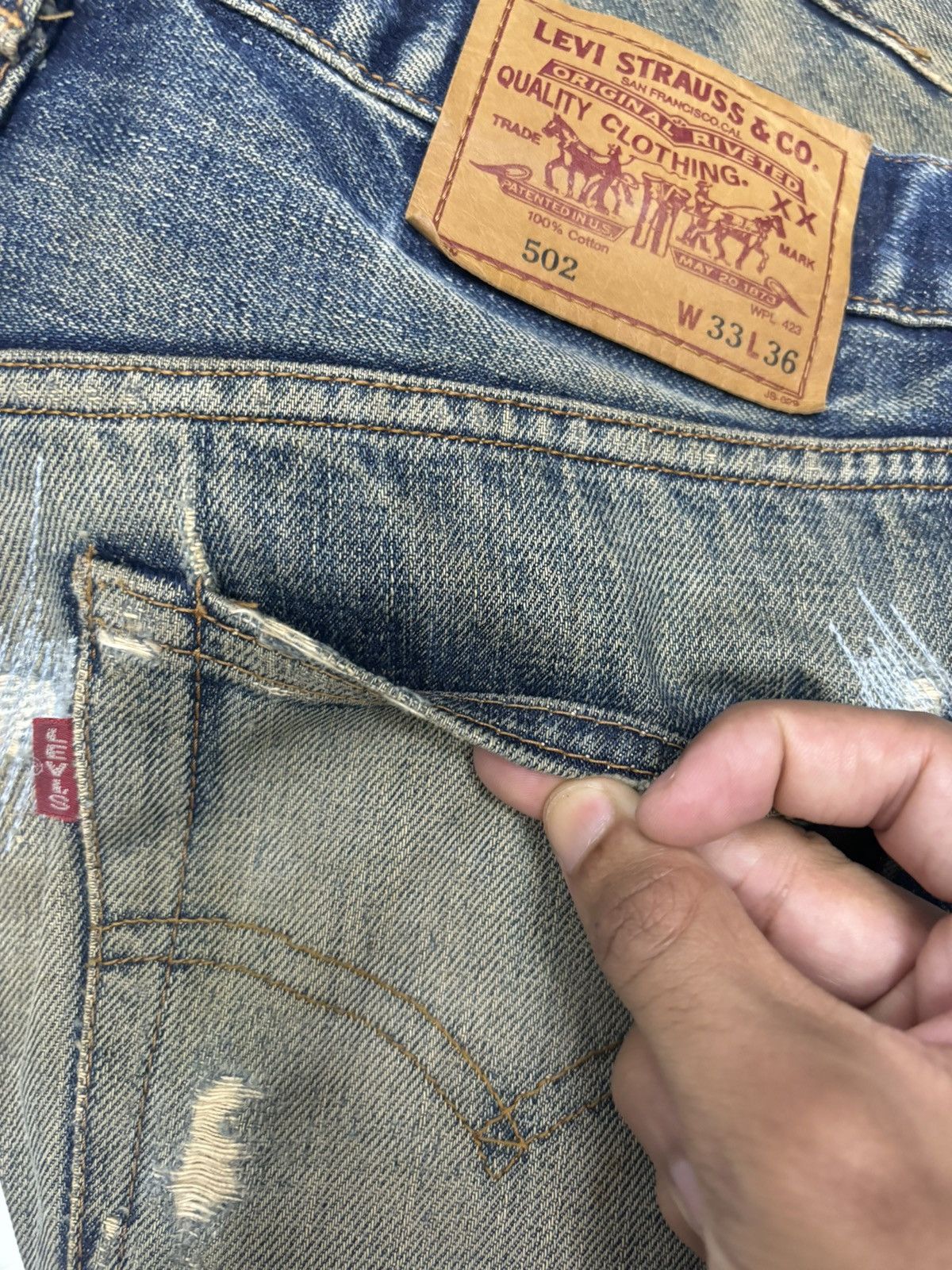 Levi's × Undercover Vintage Levis 502 Big E Selvedge Redline Distressed Denim Size US 31 - 18 Thumbnail
