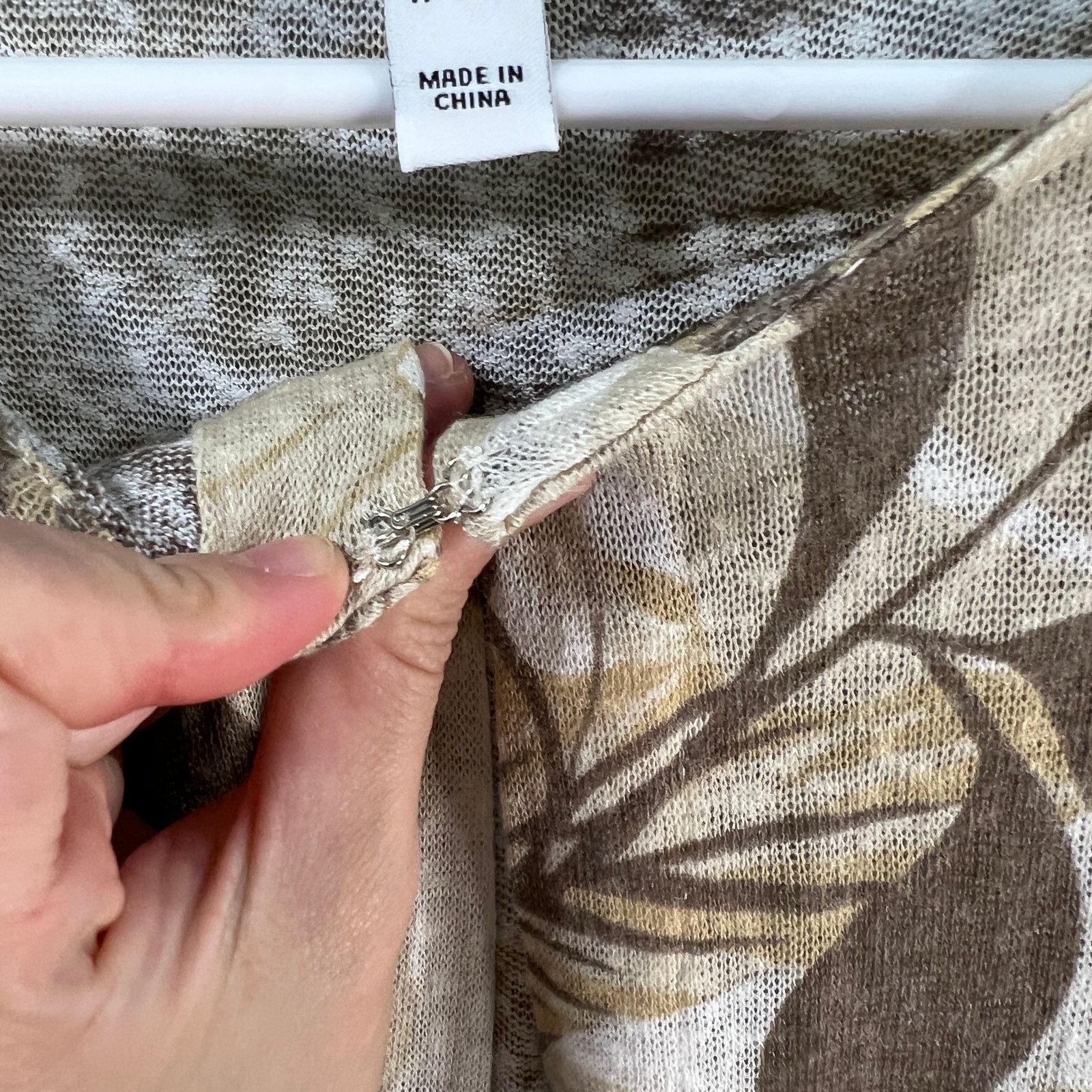 Other Girl With Curves Knit Palm Cardigan Neutral Palm Size 1X Size XL / US 12-14 / IT 48-50 - 11 Thumbnail