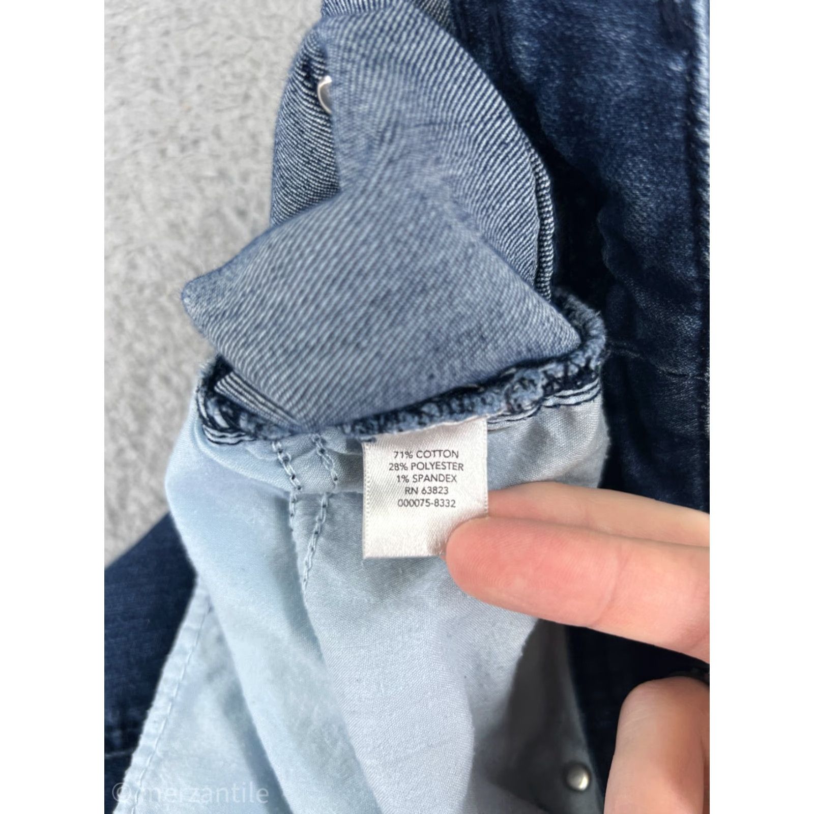 Vintage Christopher & Banks Jeans Women 6 Blue Capri Denim Cotton Bling 5-Pocket Rise Mid Inseam 19 Regular Stretch Size 28" / US 6 / IT 42 - 4 Thumbnail