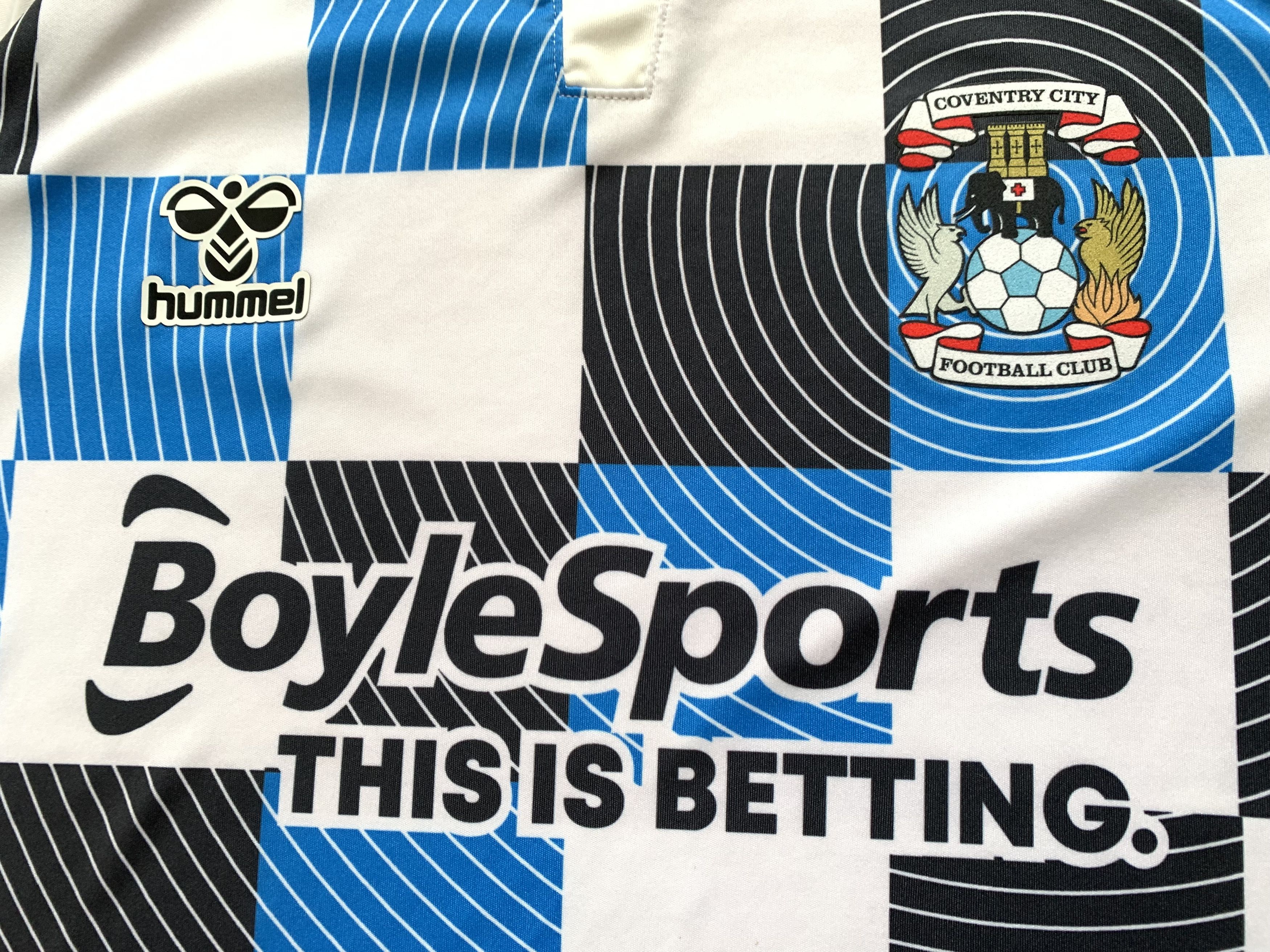 Hummel Hummel Coventry City Soccer Jersey 20-21 3rd Size US S / EU 44-46 / 1 - 5 Thumbnail