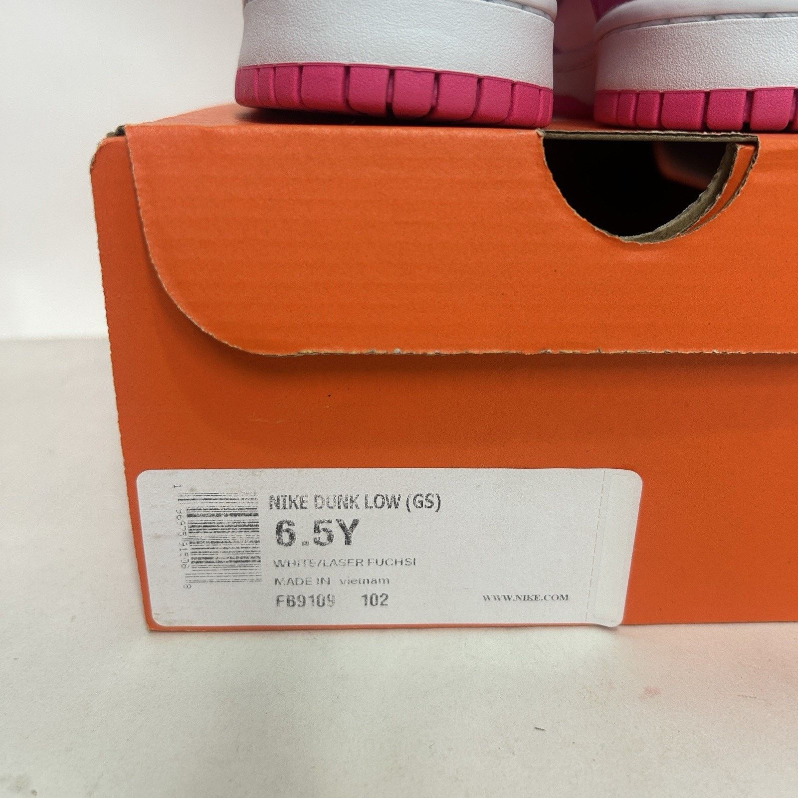 Nike Nike Dunk Low GS “Laser Fuchsia/Barbie” Size US 8 / IT 38 - 5 Thumbnail