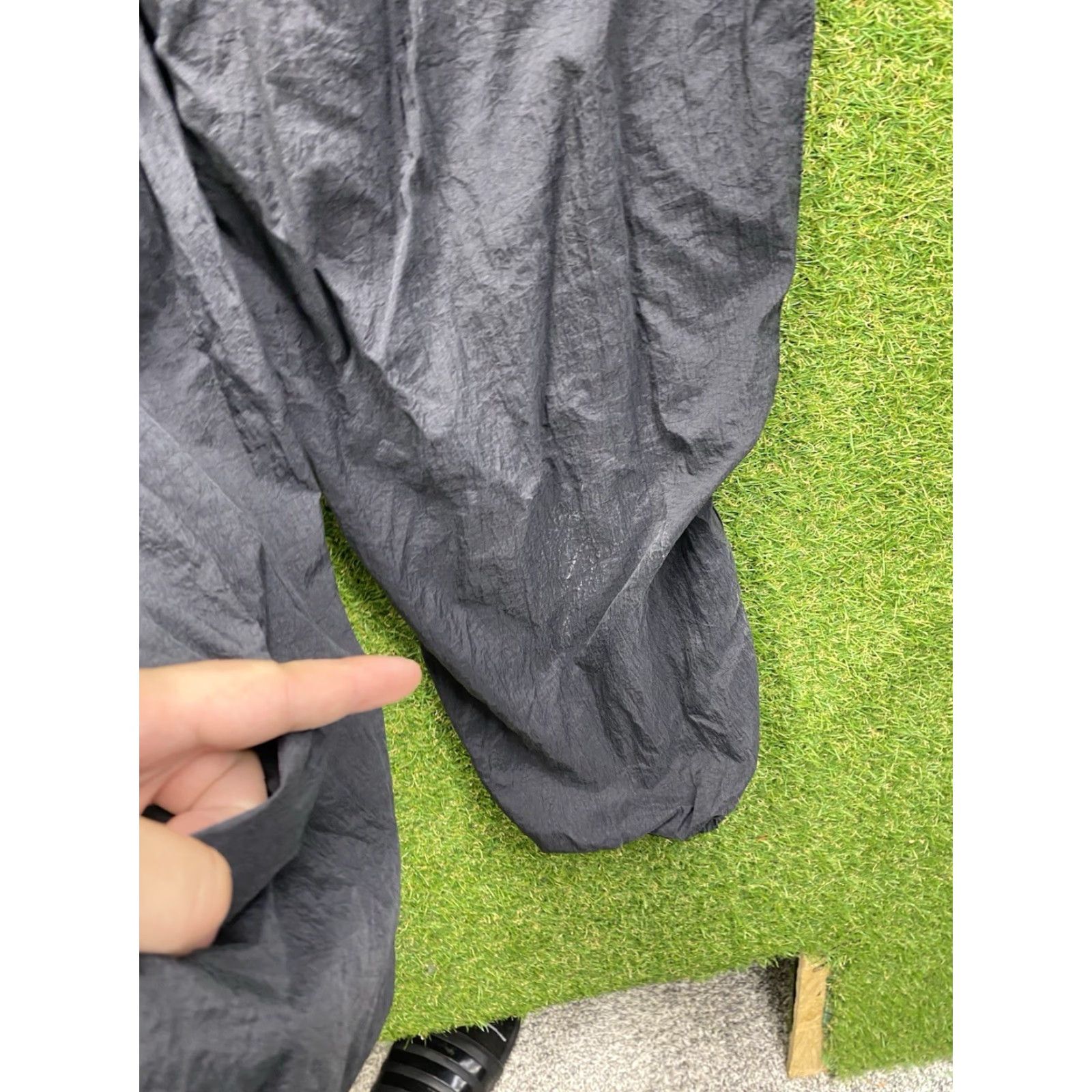 Nike VINTAGE Nike Sweatpants Mens M Black 90s Logo Y2K Comfort Elastic Waist Lined Pockets Athletic Straight Pants Size US 31 - 3 Thumbnail