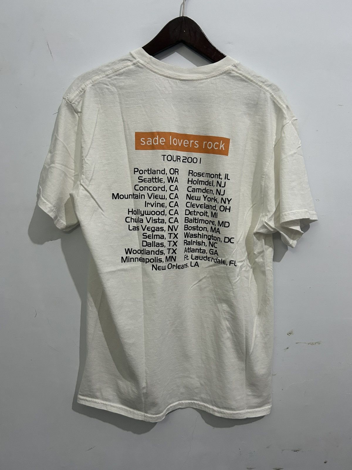 Band Tees Vintage Sade Lovers Rock Summer Tour 2001 Tee Size US L / EU 52-54 / 3 - 4 Thumbnail