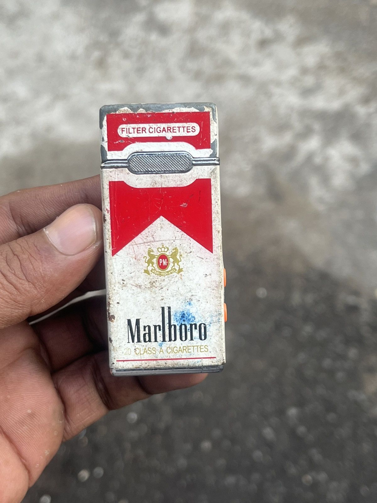 Vintage Marlboro Cigarettes Advertising Tower Flip Arm BBC Cigarette Lighter | #428815585