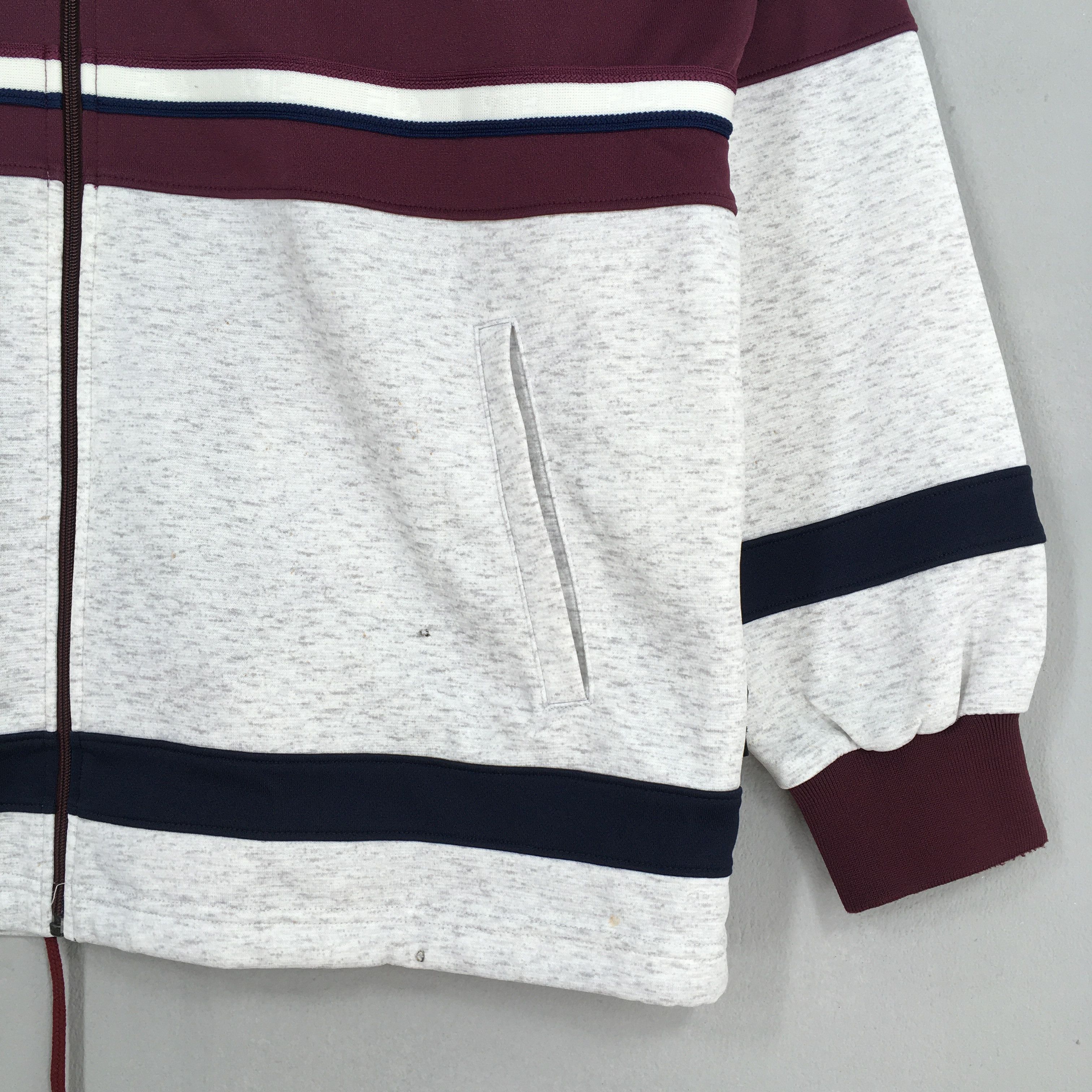 Fila Vintage 90's Fila Sports Burgundy Windbreaker Jacket Large Size US L / EU 52-54 / 3 - 6 Thumbnail