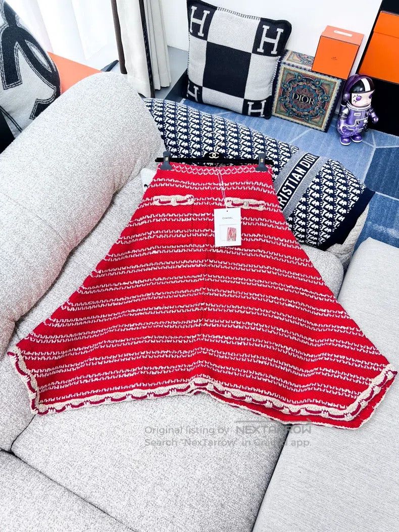 Chanel Chanel Striped irregular hem knitted half-length skirt Size 42" / US 20 - 2 Thumbnail