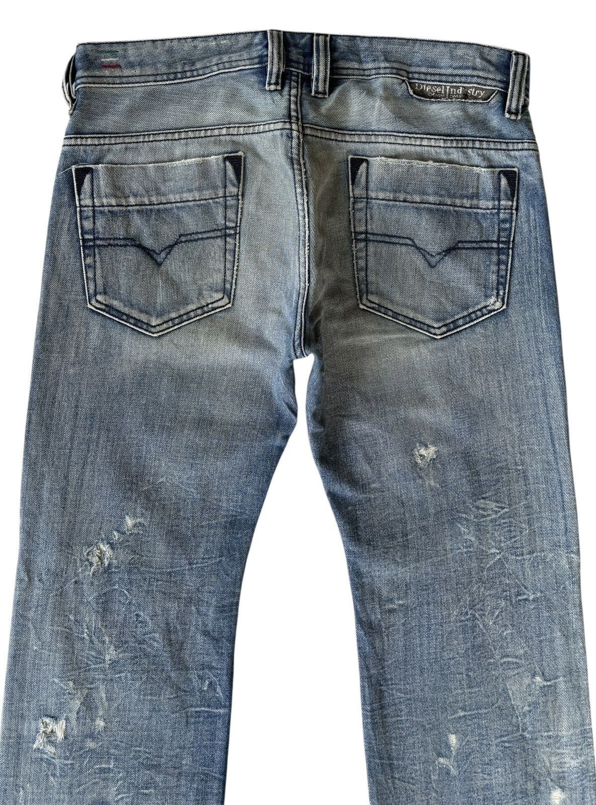 Diesel Vintage Diesel Safado Thrashed Distressed Denim Jeans Size US 33 - 6 Thumbnail