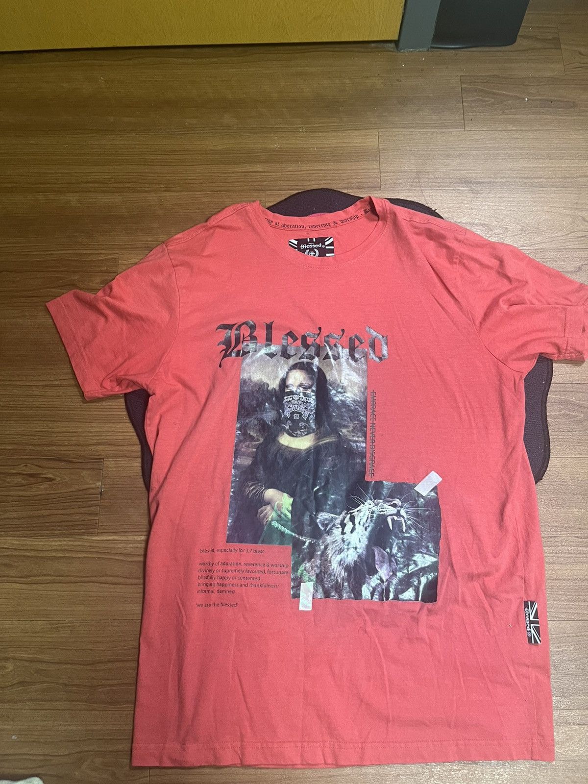 Other Blessed Red Streetwear Graphic Tee with Mona Lisa Size Large Size US L / EU 52-54 / 3 - 1 Thumbnail