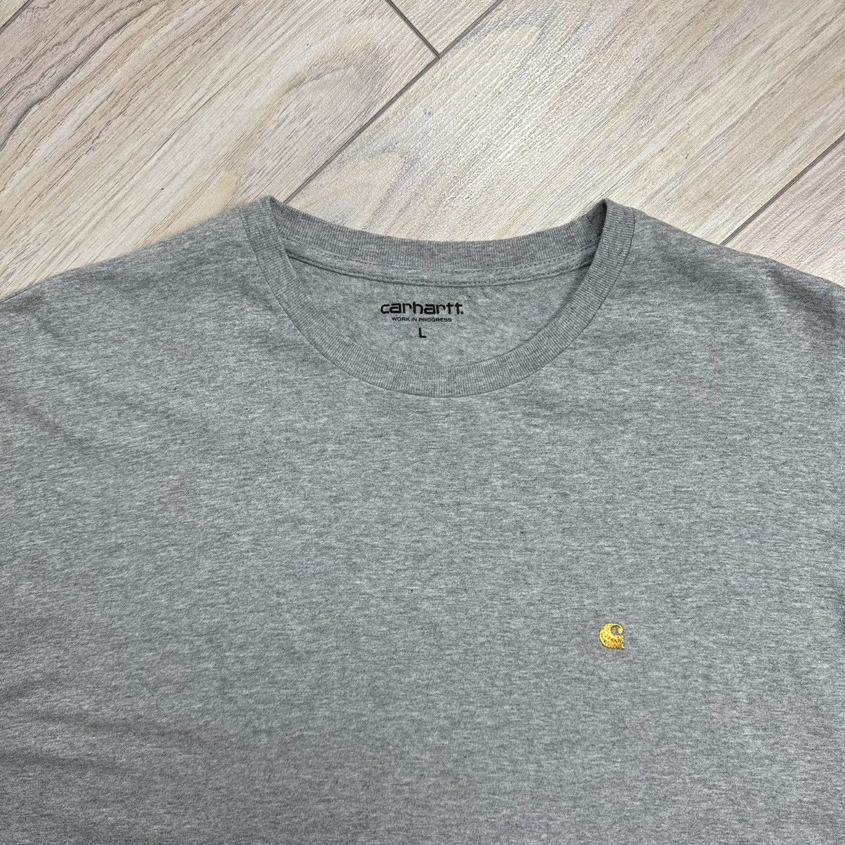 Carhartt Essential Carhartt Small Logo Embroidered Chase Grey Tee Size US L / EU 52-54 / 3 - 5 Thumbnail