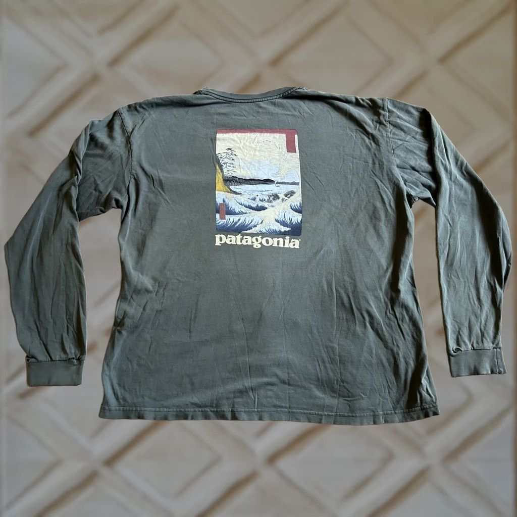 Patagonia VINTAGE Patagonia Hiroshige Japanese Woodblock North Sea Hokusai Great Wave Shirt Men XL Size US XL / EU 56 / 4 - 1 Thumbnail