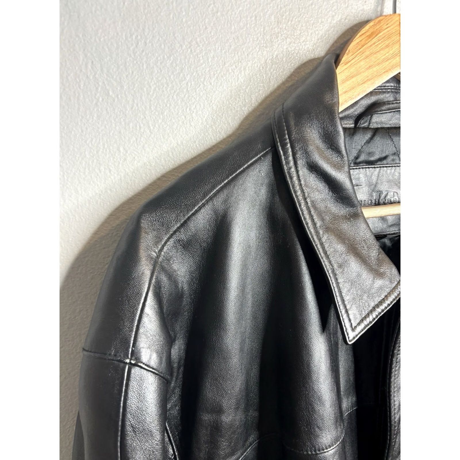Vintage Knightsbridge Men's Leather Jacket Quilted Interior XL Black Biker Jacket, Regular Size, Zip Closure, Winter Casual, Riding, 8/10 - Knightsbridge Size US XL / EU 56 / 4 - 2 Thumbnail