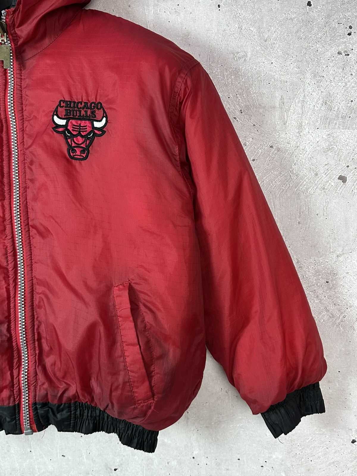 NBA Vintage Chicago Bulls NBA Pro Player Big Logo Puffer Jacket Size US S / EU 44-46 / 1 - 21 Thumbnail