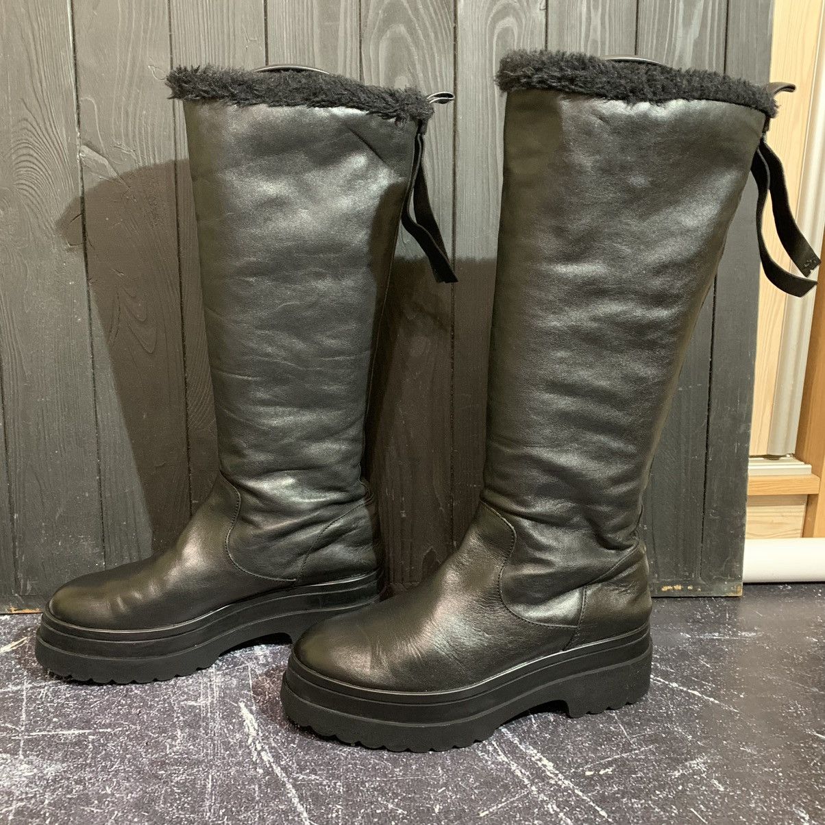 RED Valentino RED VALENTINO Women’s Warm Leather Boots Size 40 EU Size US 10 / IT 40 - 3 Thumbnail