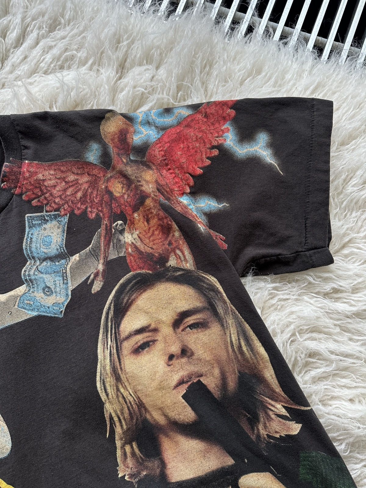 Nirvana ULTRA RARE GIANT NIRVANA KURT KOBAIN T-SHIRT L Size US XL / EU 56 / 4 - 4 Thumbnail