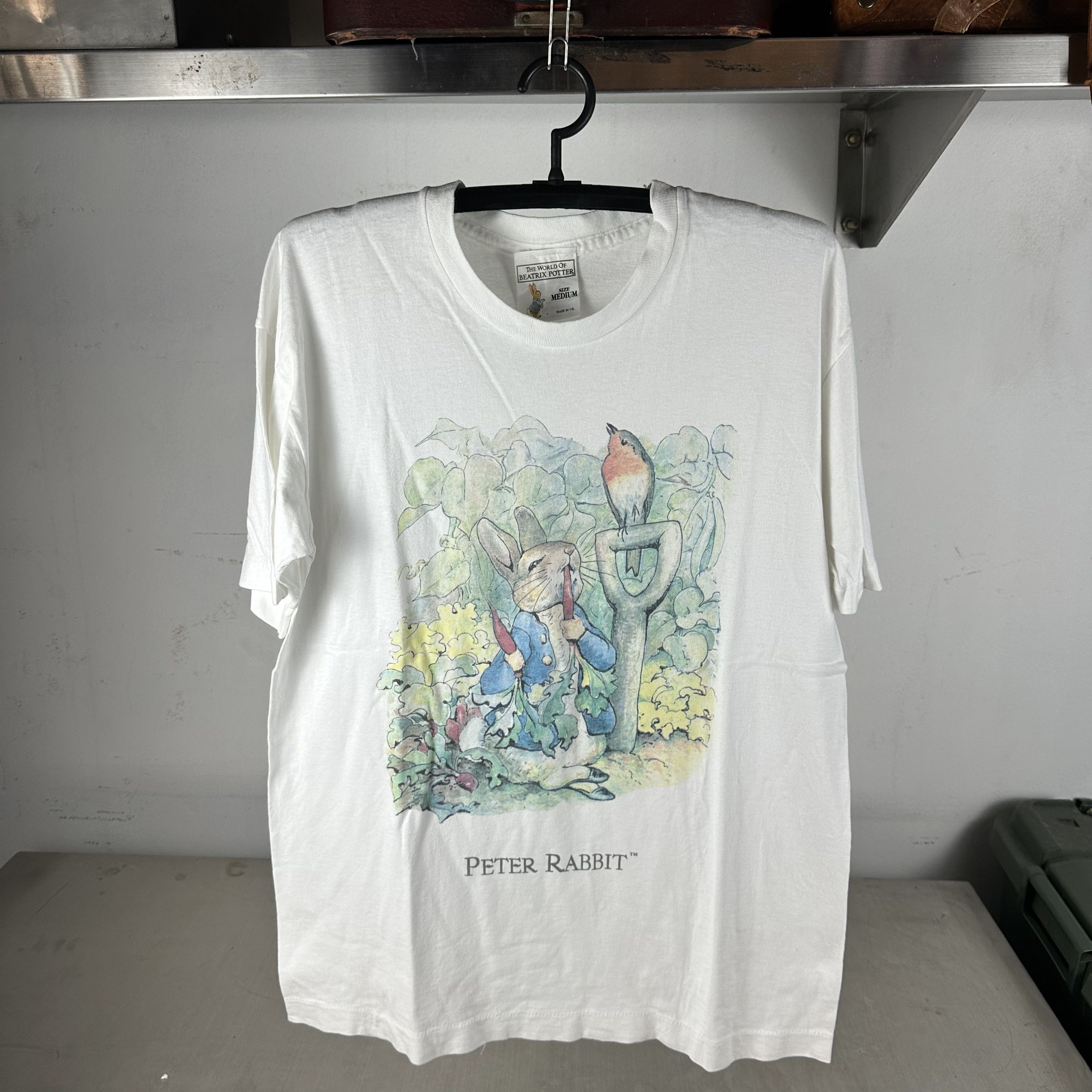 Vintage ​​​​Vintage 1992 Peter Rabbit Cartoon Single Stitch T-shirt Size US L / EU 52-54 / 3 - 1 Thumbnail