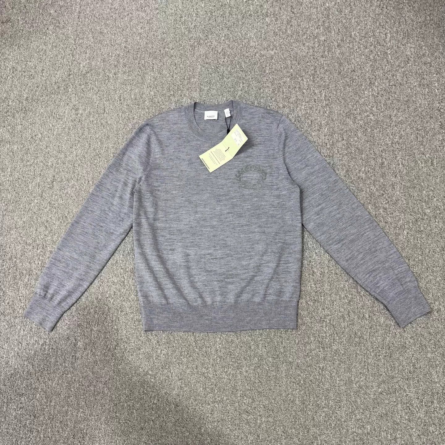 Burberry Burberry Gray Oak Leaf Wool Sweater NWT Size S Size S / US 4 / IT 40 - 1 Thumbnail