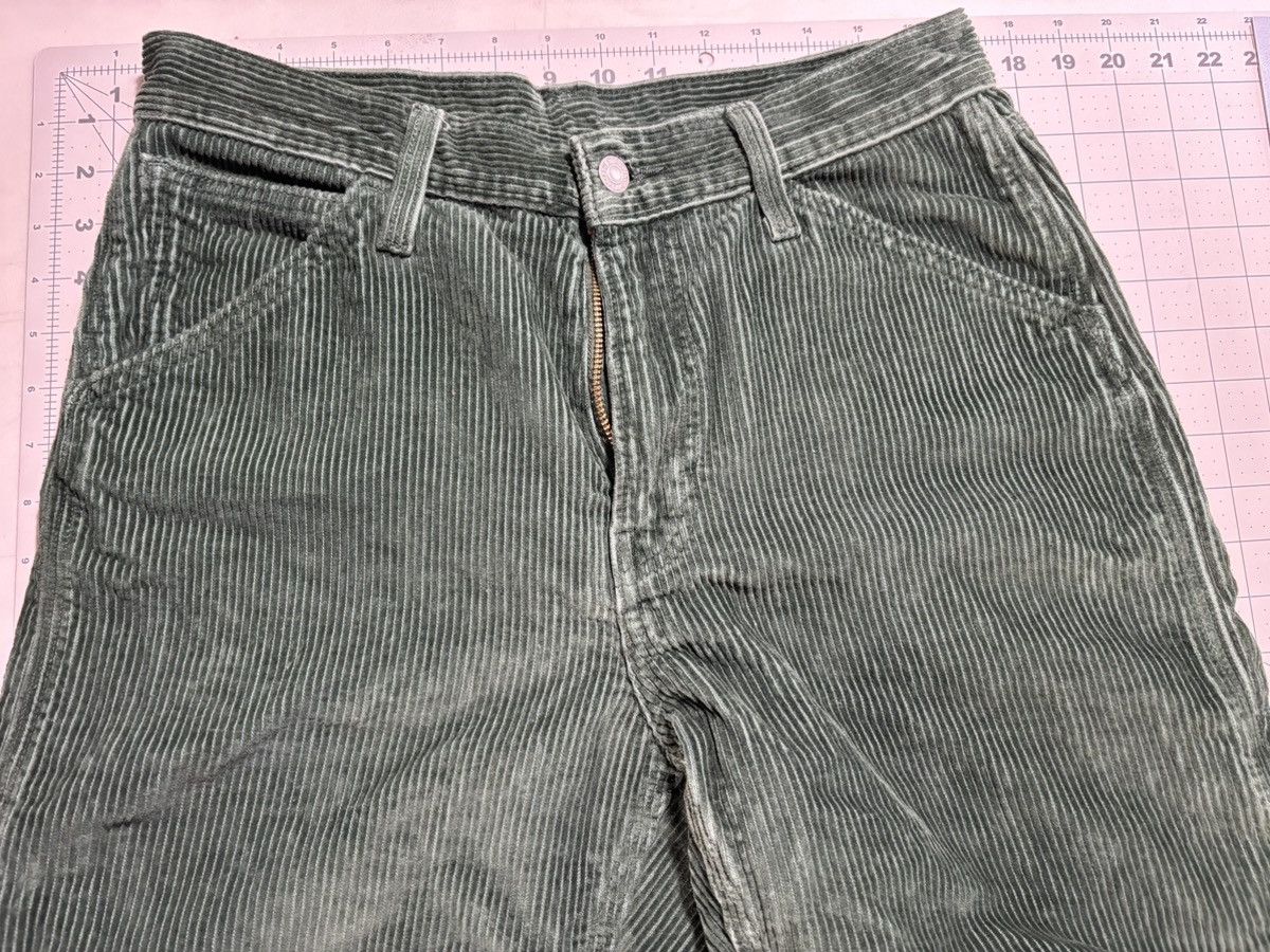 Levi's Wide leg corduroy work pants Size US 30 / EU 46 - 2 Thumbnail