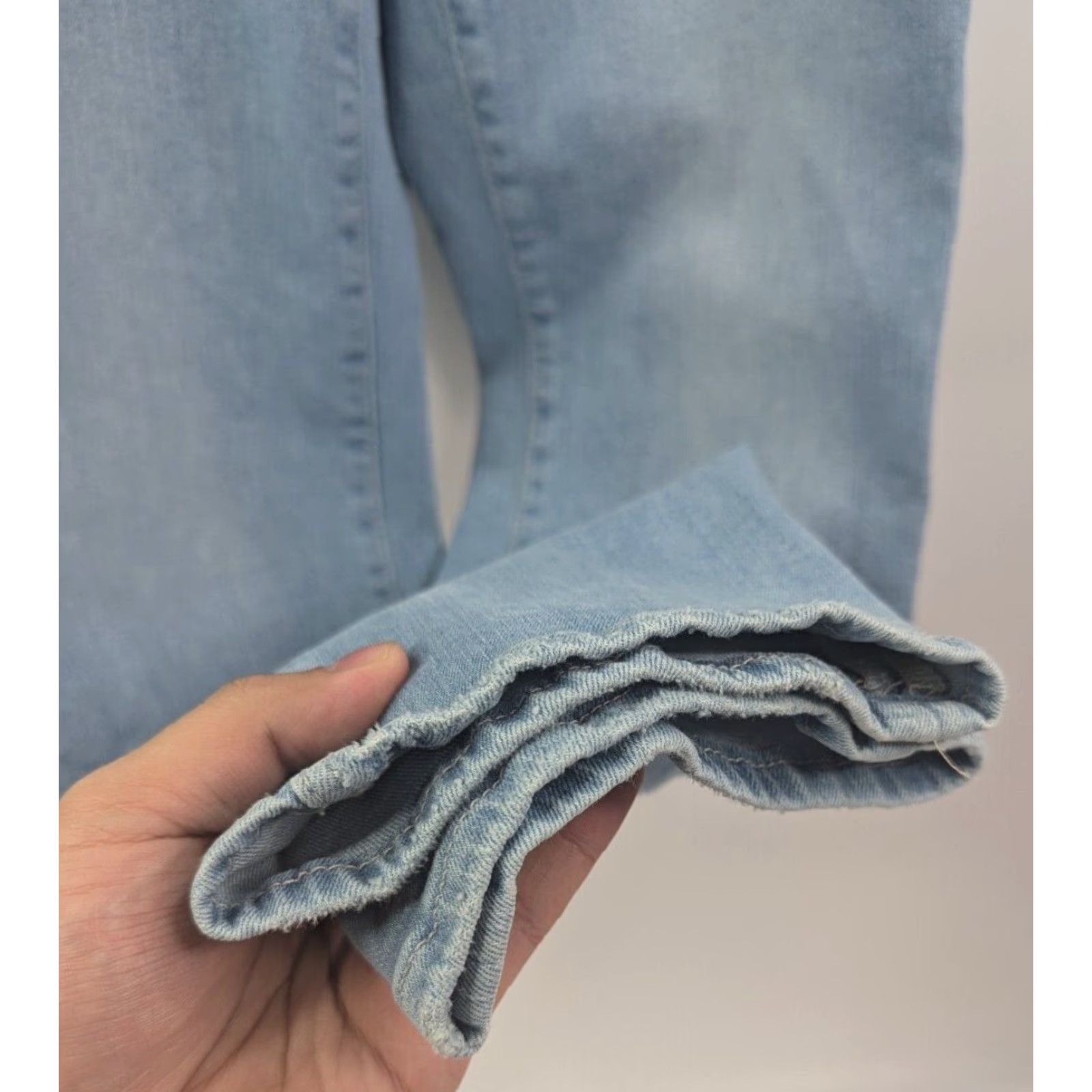 Good American Good American Good Straight Jeans Indigo with Natural Fray Hem Size 2/26 GST235T Womens Jeans Size 26" / US 2 / IT 38 - 2 Thumbnail