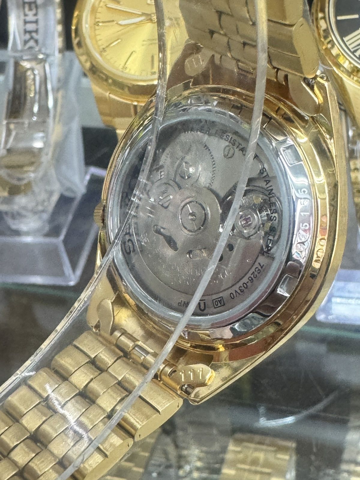 Seiko Seiko Men's Seiko 5 Automatic Gold Dial Size 40 - 4 Thumbnail