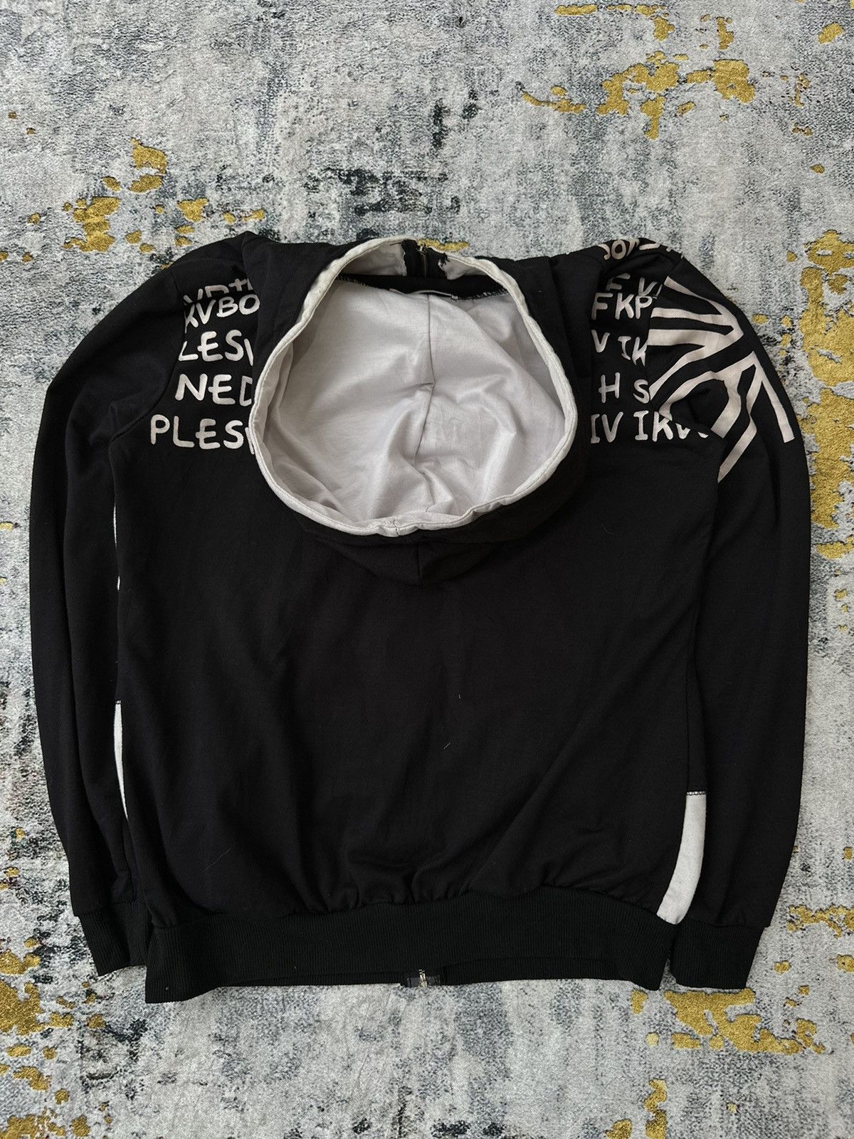 Tornado Mart BLACK WHITE ZIGZAG BRITISH POEM ZIPHOODIE PPFM LGB STYLE Size US M / EU 48-50 / 2 - 7 Thumbnail