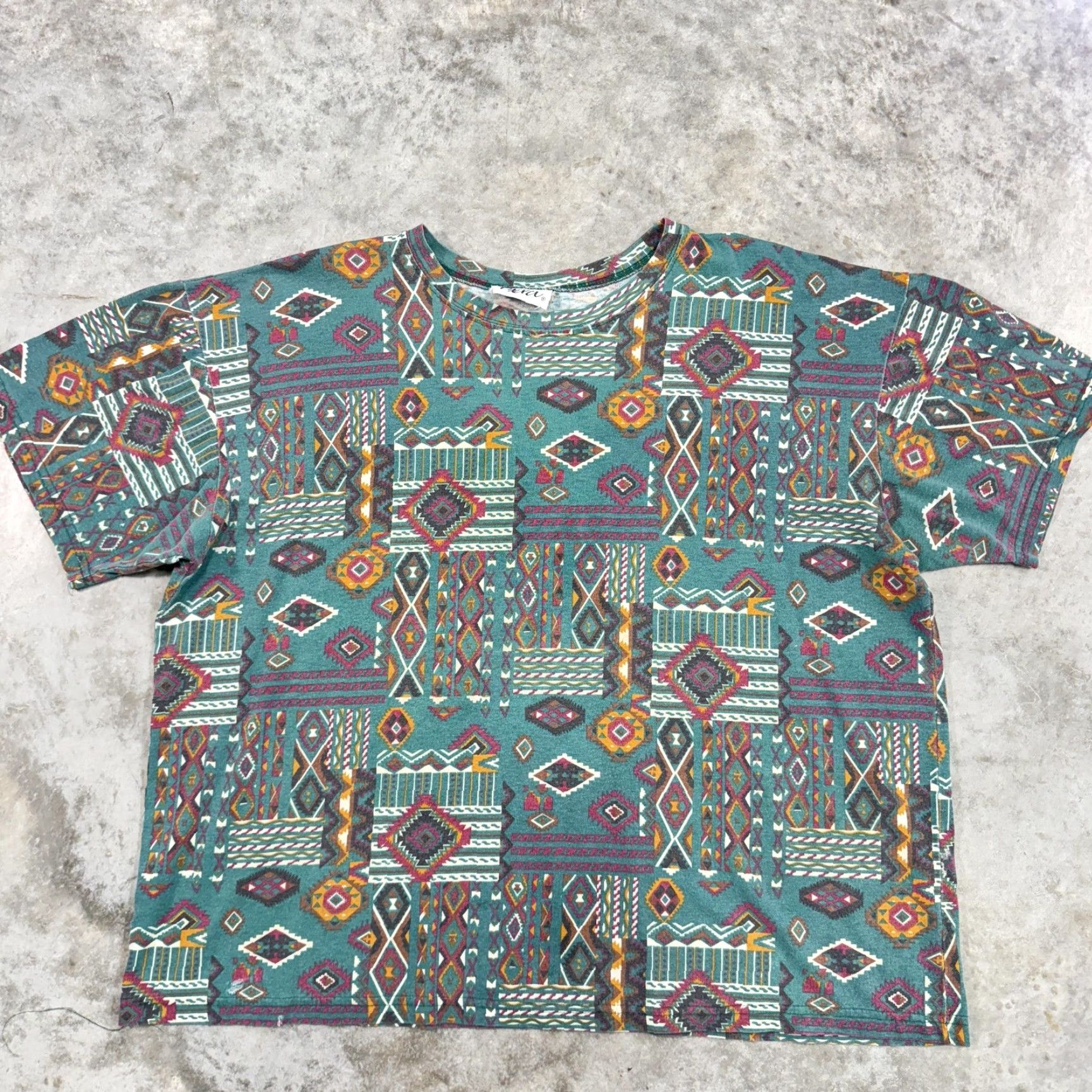 Vintage Vintage Aztec Shirt Adult L Green Geometric Southwestern 90s Crew Neck Short Sleeve Mens Shirts Size US L / EU 52-54 / 3 - 2 Thumbnail