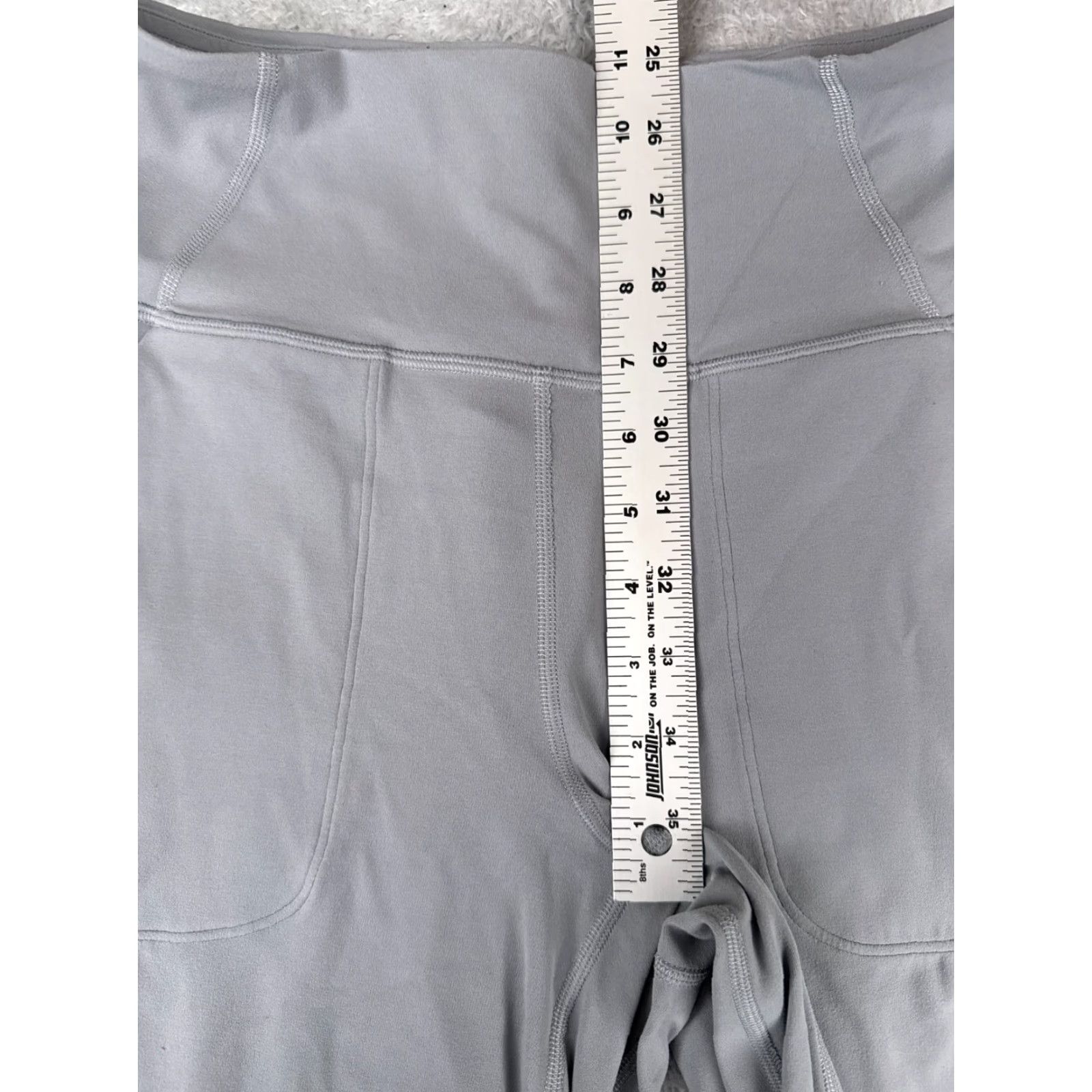 Lululemon Lululemon Align Pants Women 6 Gray Wide-Leg Crop Nulu Yoga Pockets Zip Pocket Regular Size Type: Pants (6) Women’s Gray */* Size 28" / US 6 / IT 42 - 7 Thumbnail