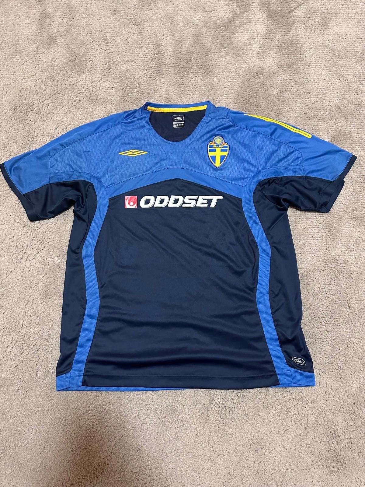 Umbro Umbro Sweden 2006/07 Training Football Socer Jersey Sz XL Size US XL / EU 56 / 4 - 1 Thumbnail