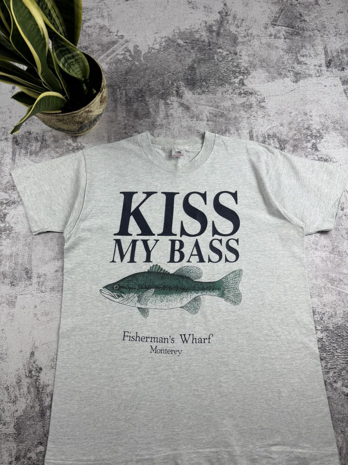 Other Vintage Kiss My Bass 90s Humor Crazy Gray Fisherman Merch Jersey T Shirt Tee Size US L / EU 52-54 / 3 - 4 Thumbnail