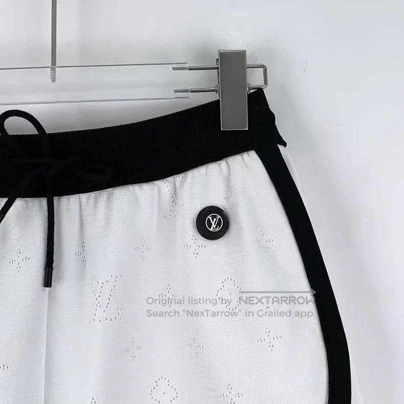 Louis Vuitton Louis Vuitton size xs 22 white logo reading flower drawstri Size US 28 / EU 44 - 3 Thumbnail