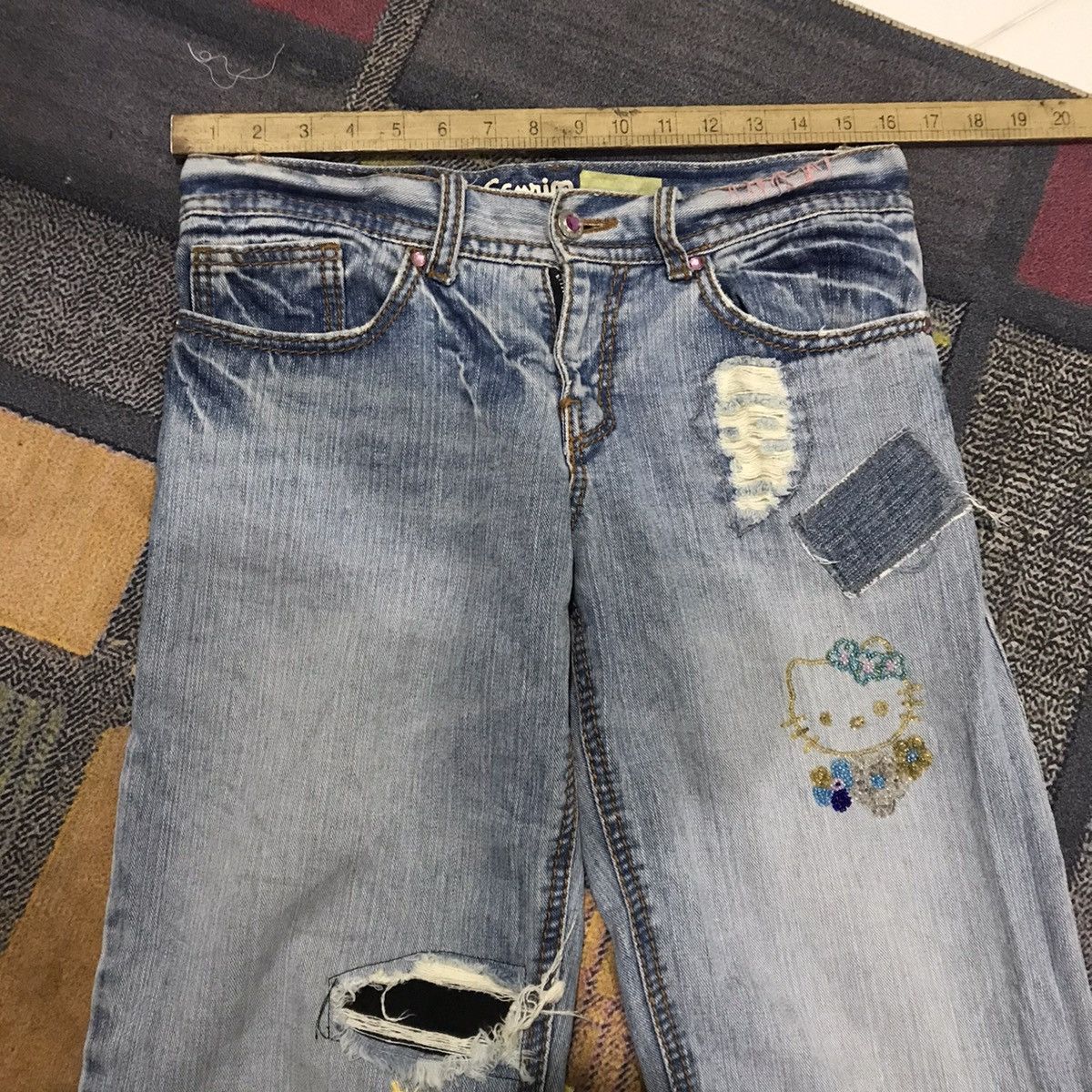 Disney Hello kitty sanrio reworked jeans distressed straightcut Size 32" / US 10 / IT 46 - 3 Thumbnail