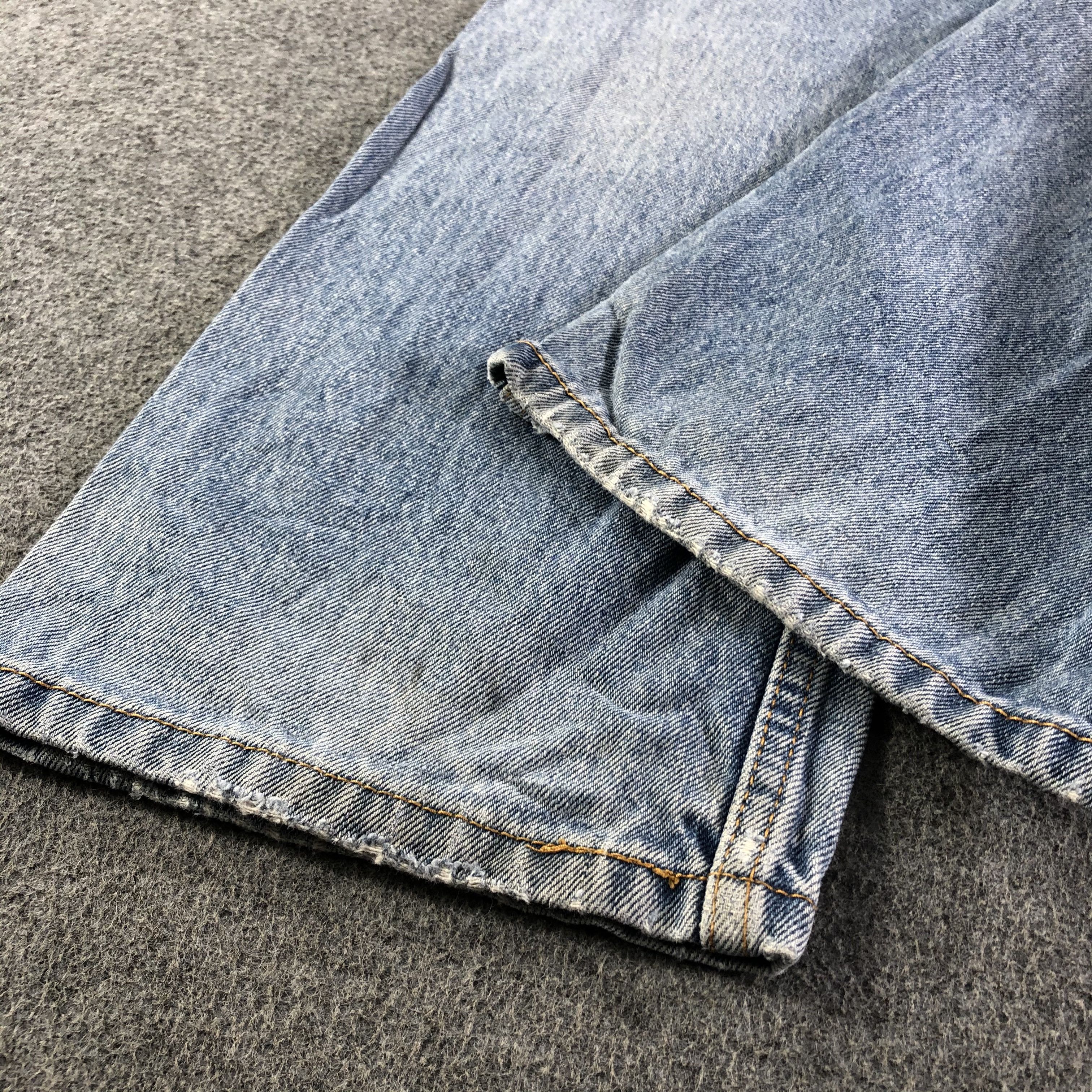 Levi's Vintage Light Wash Levis 505 Jeans-J3273 Size US 35 - 6 Thumbnail