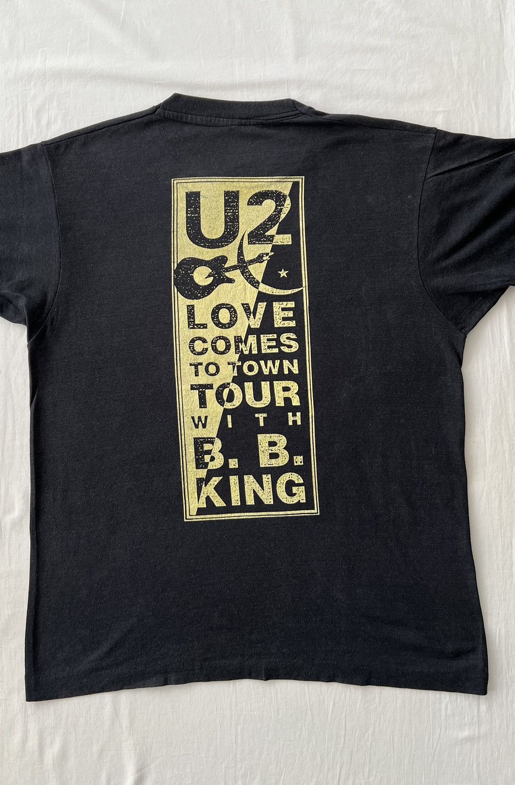 Band Tees Vintage 80s U2 Love Comes To Town Tour B.B. King T-shirt Size US L / EU 52-54 / 3 - 10 Thumbnail