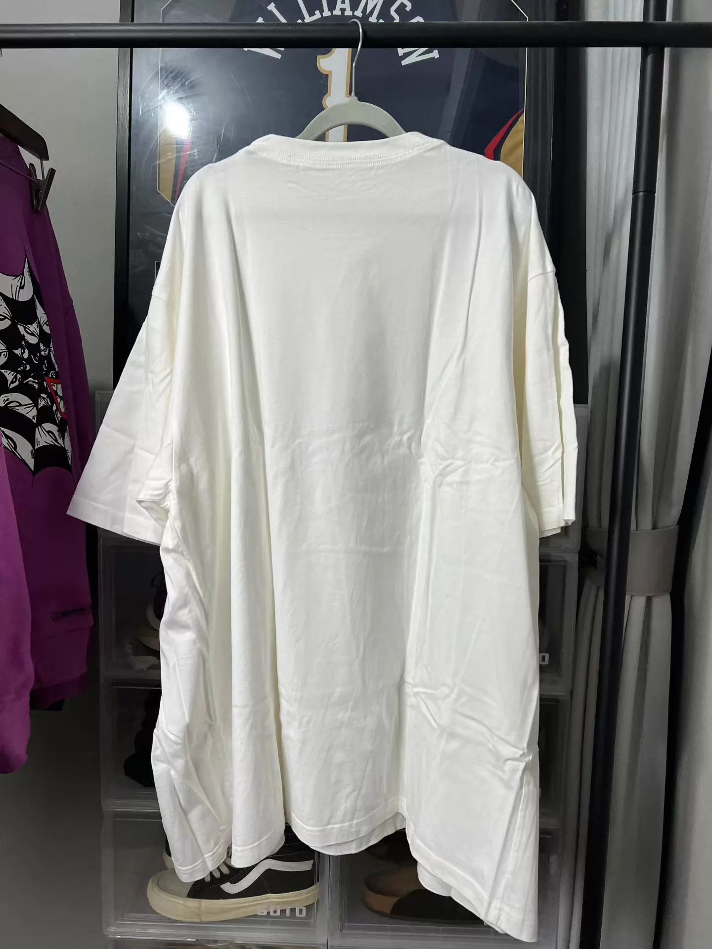 Balenciaga Balenciaga M T-shirt New back small yellow dot barely Size M / US 6-8 / IT 42-44 - 2 Thumbnail