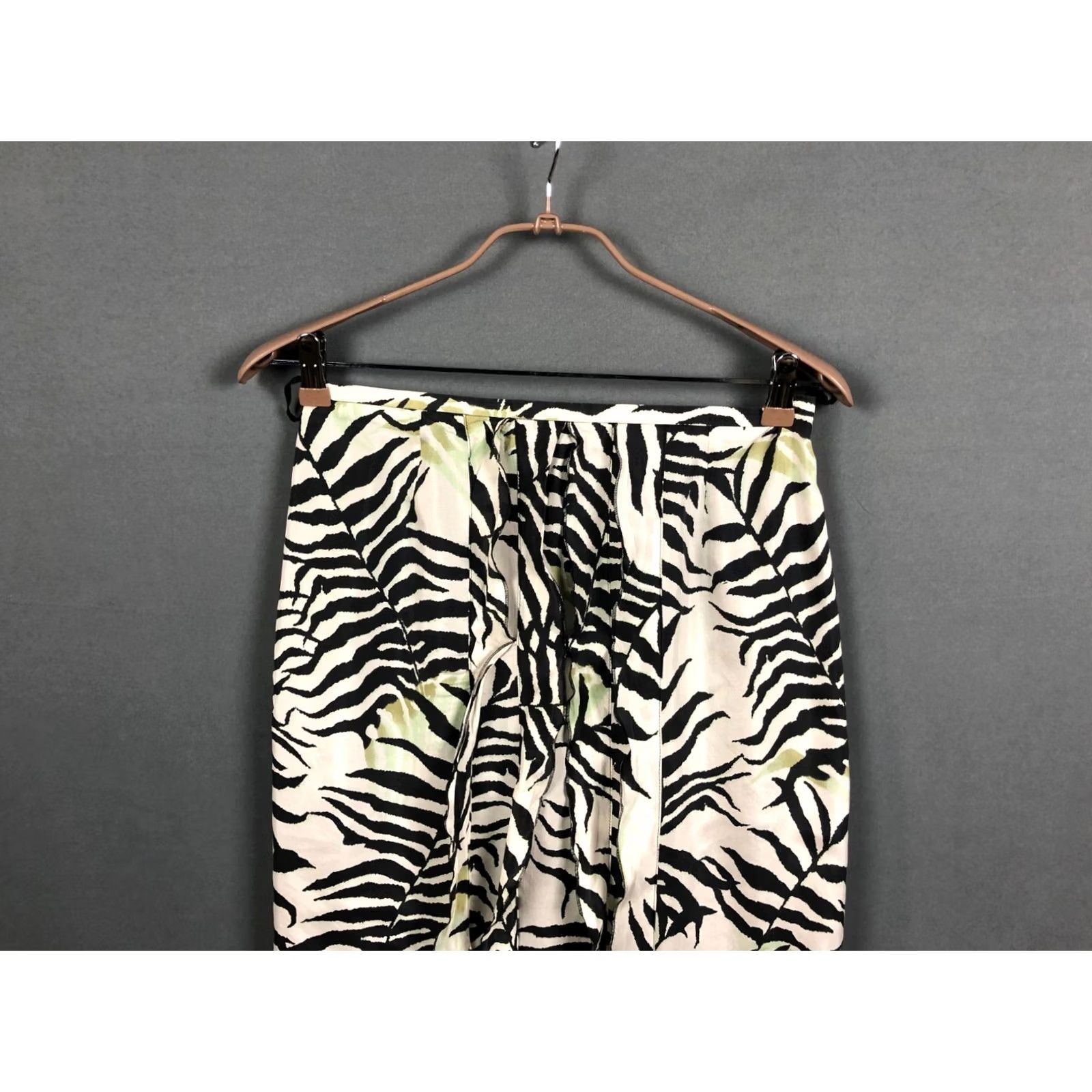 Max Mara Max Mara Silk Skirt Floral White Knee Length Zipper Ruffle A-Line Women 10 Size 32" / US 10 / IT 46 - 5 Thumbnail