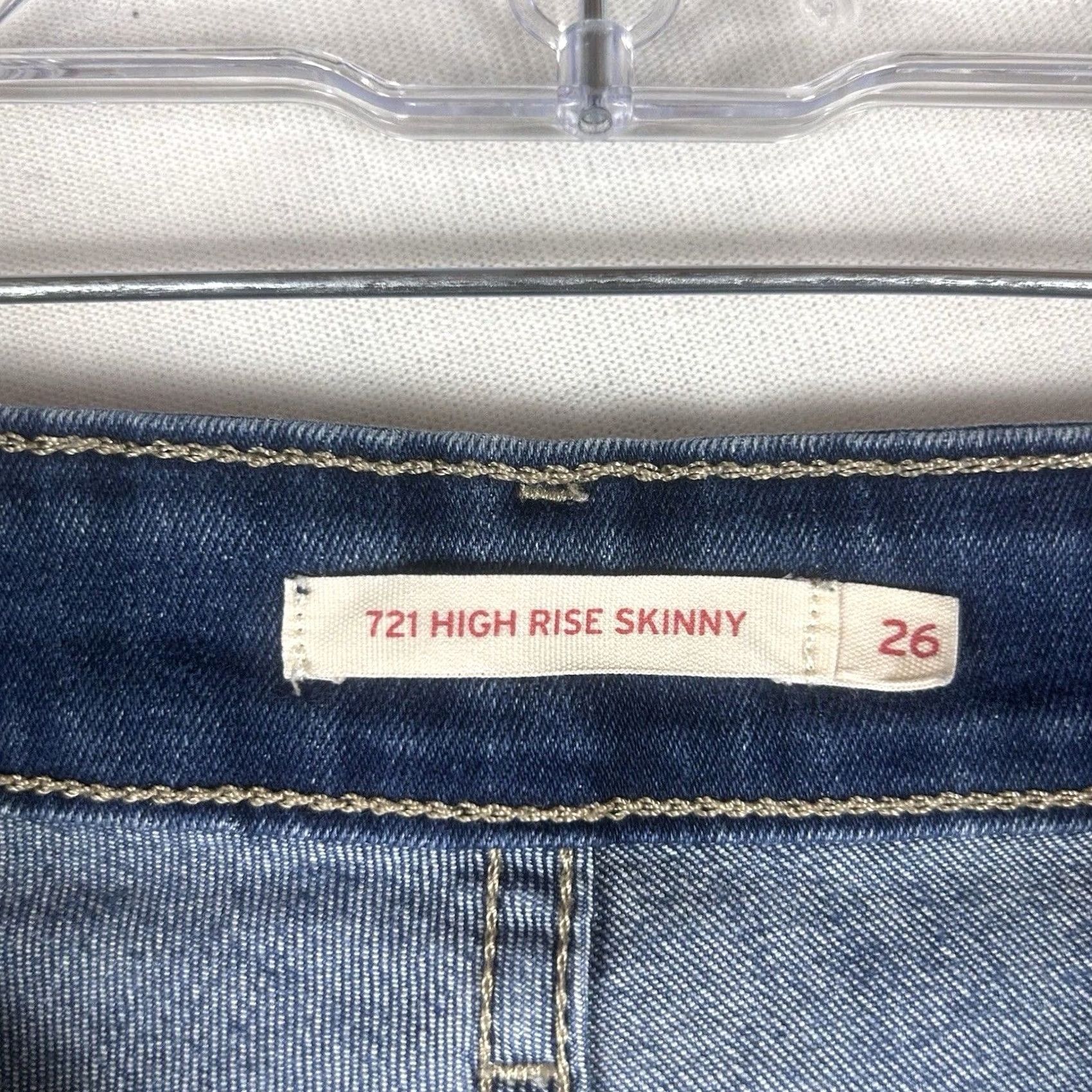 Levi's Levi’s 721 High Rise Skinny Jeans Womens 26 Blue Denim Casual W26 L32 Jeans Women Skinny Brand Levi’s Regular Size 26 Blue Denim Venous? Size 26" / US 2 / IT 38 - 5 Thumbnail